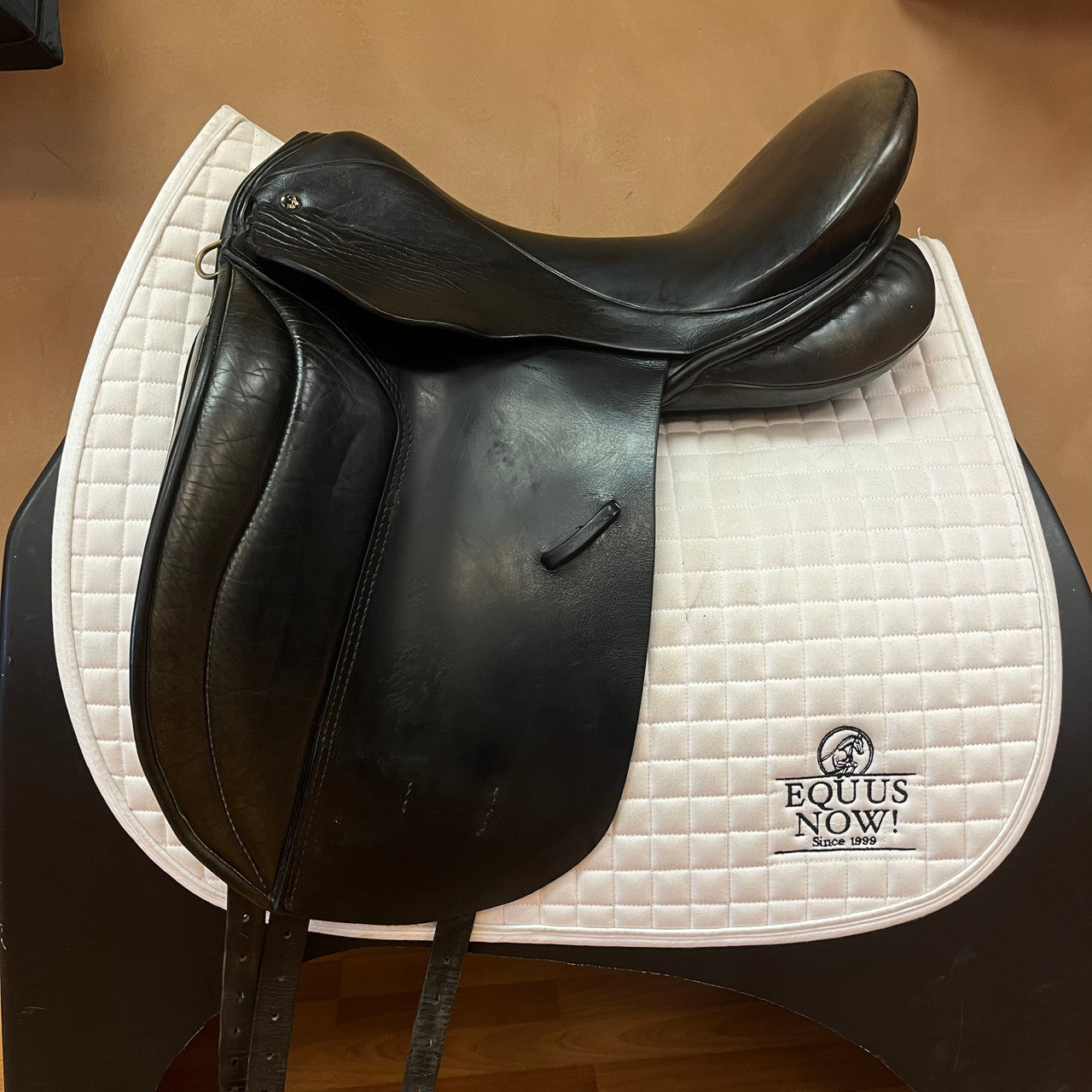 Used JRD Dressage Saddle 17.5" Medium Wide Tree - sku to order - 5003780