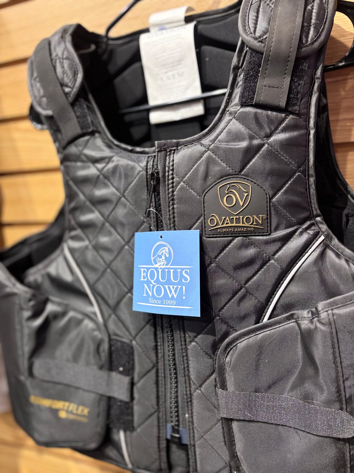 Used Adult Medium Black Ovation Comfortflex Body Protector