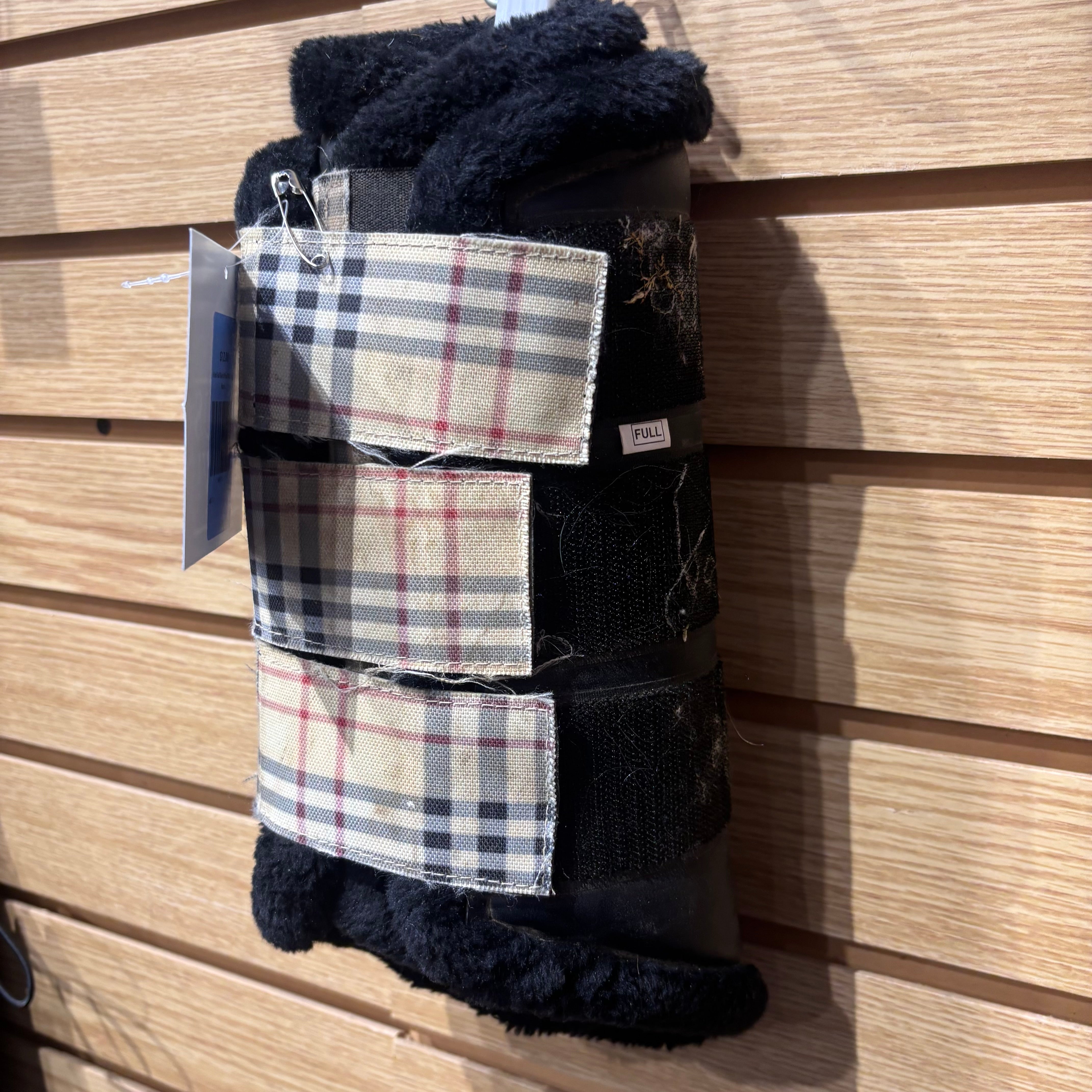 Used Full Black/Plaid Brushing Boots