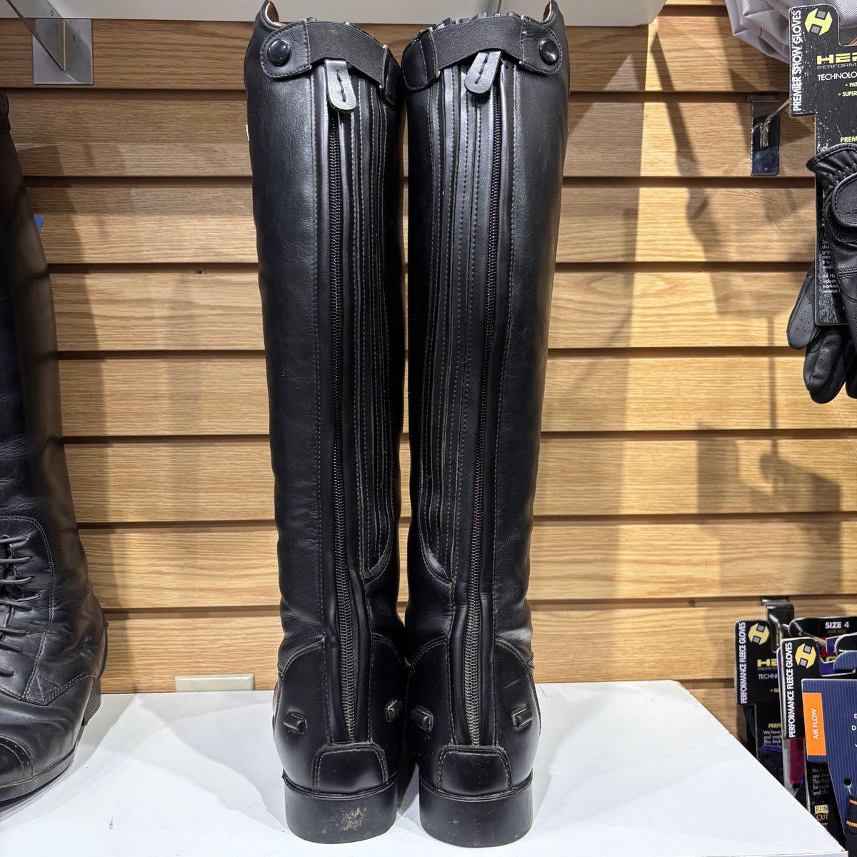 Used 9R Black Horze Rover Tall Boots