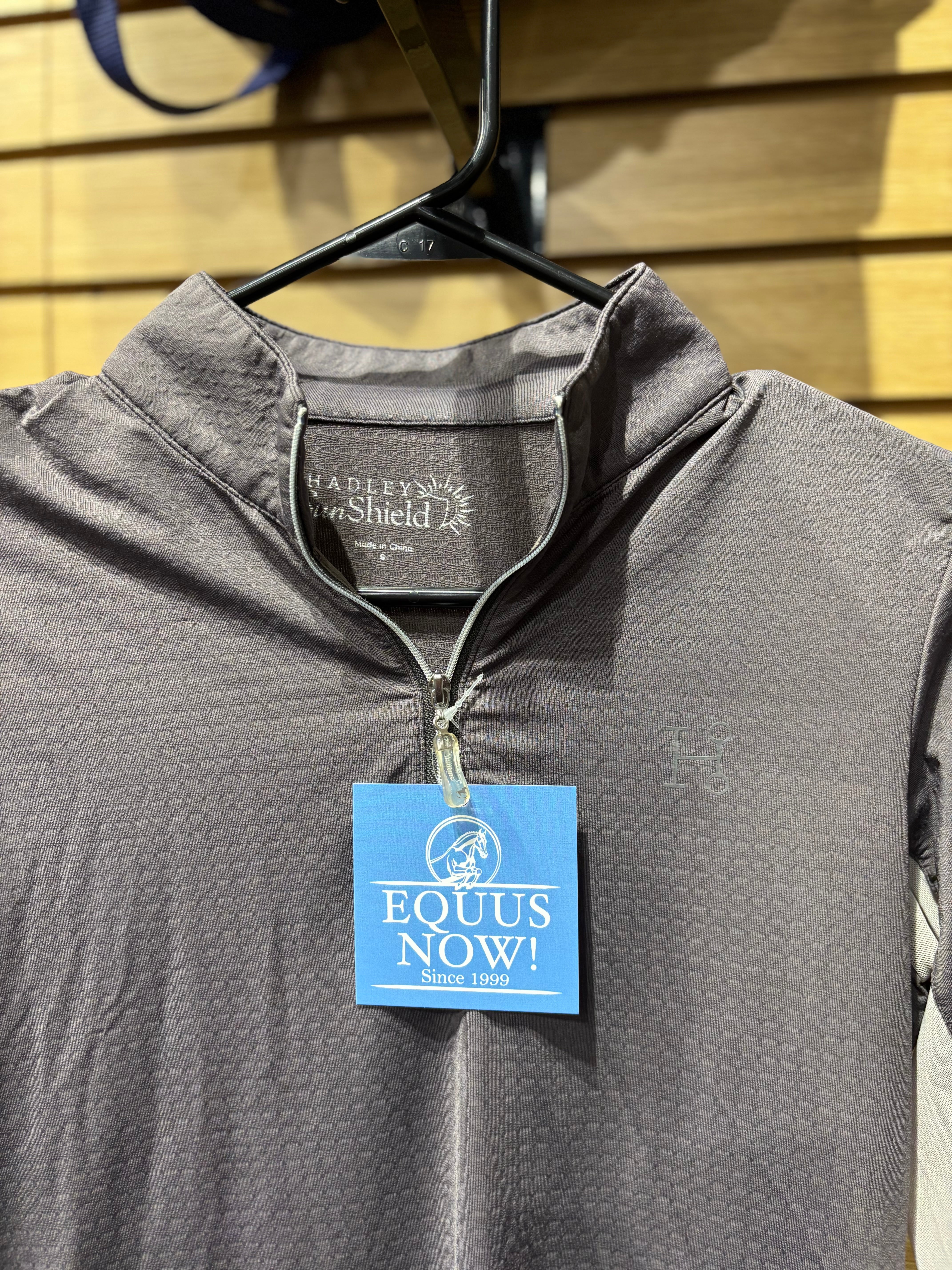 Used SmartPak Hadley Grey Sun Shirt Small
