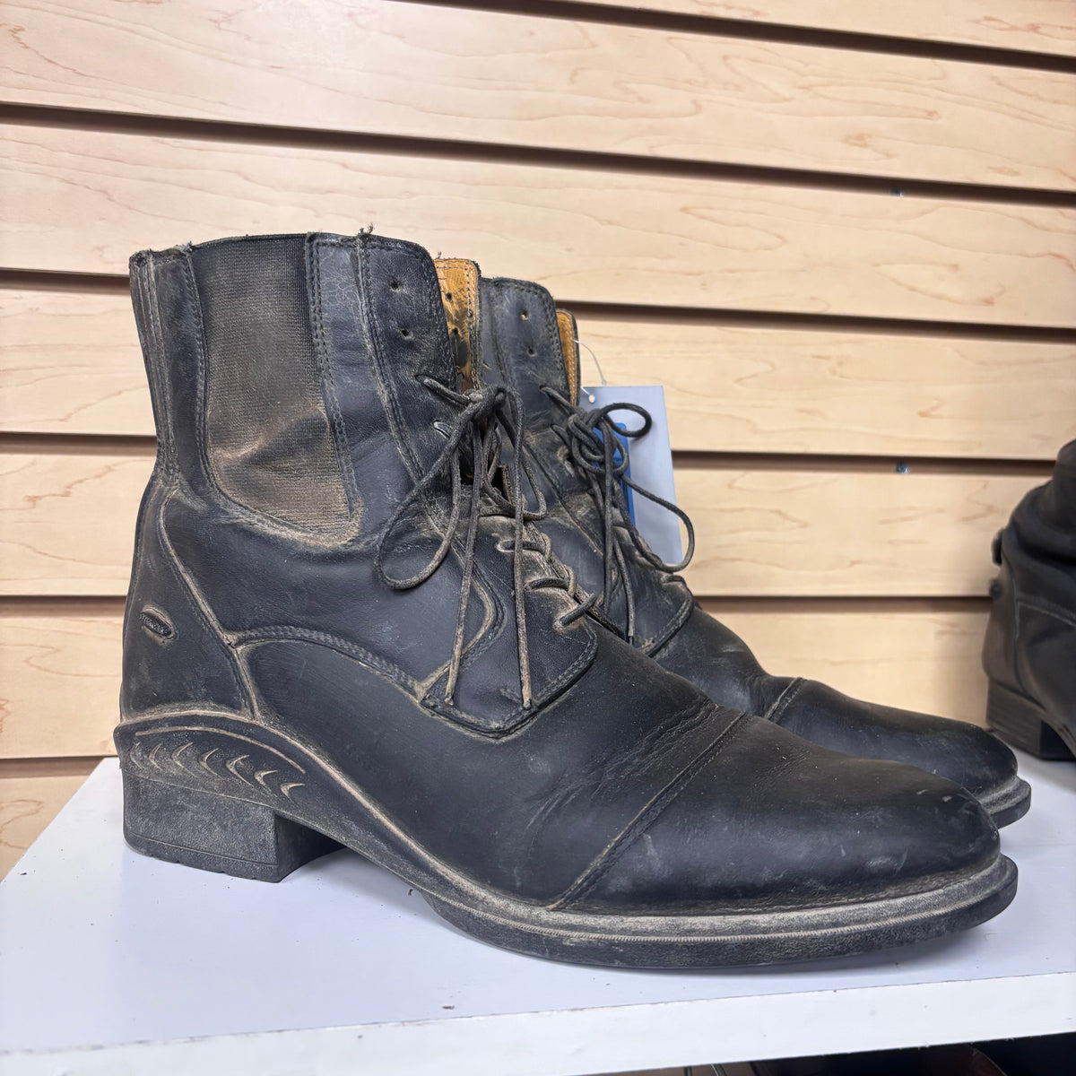 Used 11 Black Smartpak Lace Paddock Boots