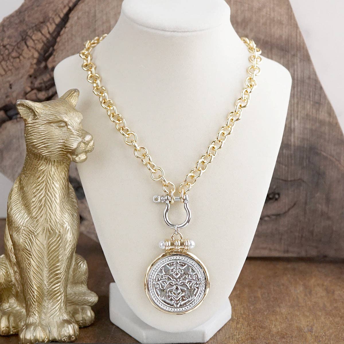 PennyLine inc - Chunky Statement Necklace – Shackle Coin Pendant Necklace - Gold Silver