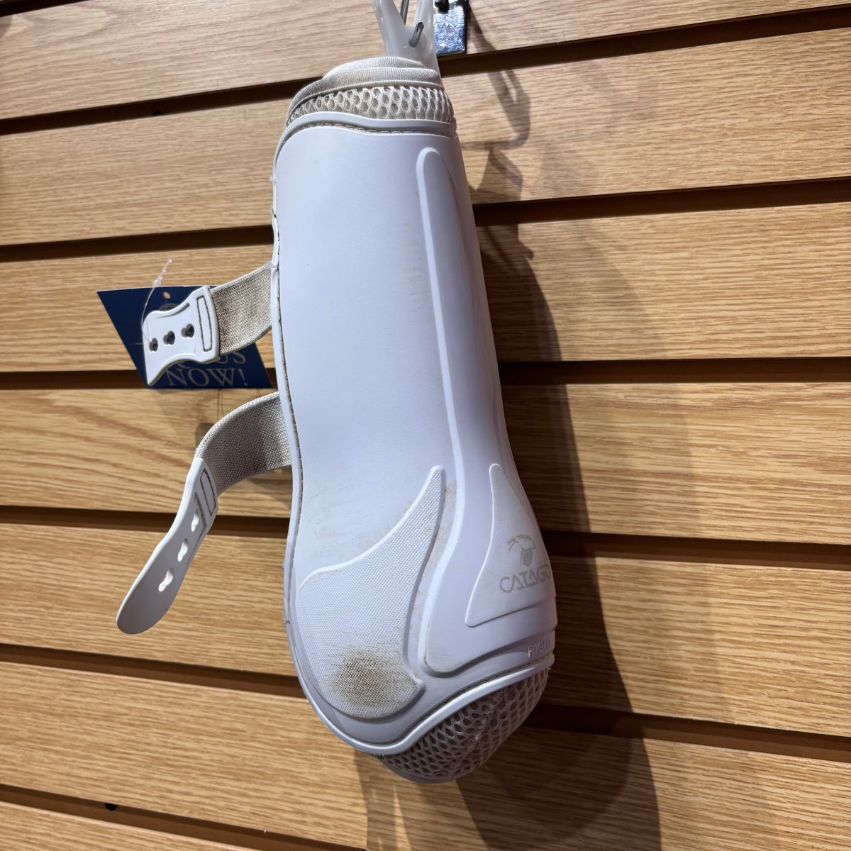 Used Catago Large White Brushing Boots