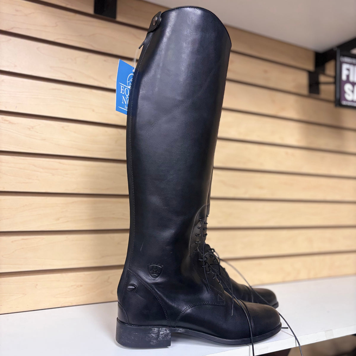 Used 9 Black Ariat Heritage Contour II Field Boots med/reg