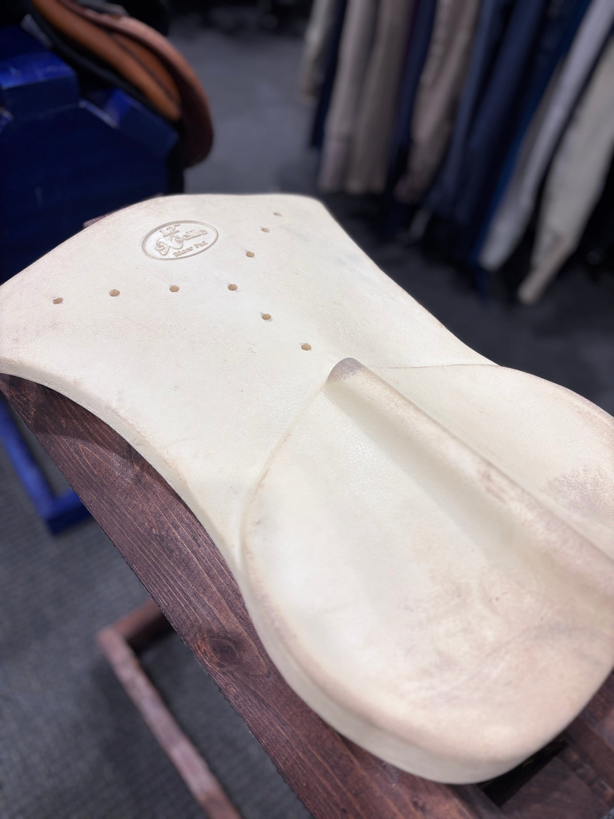 Used 12" White Exselle Riser Pad