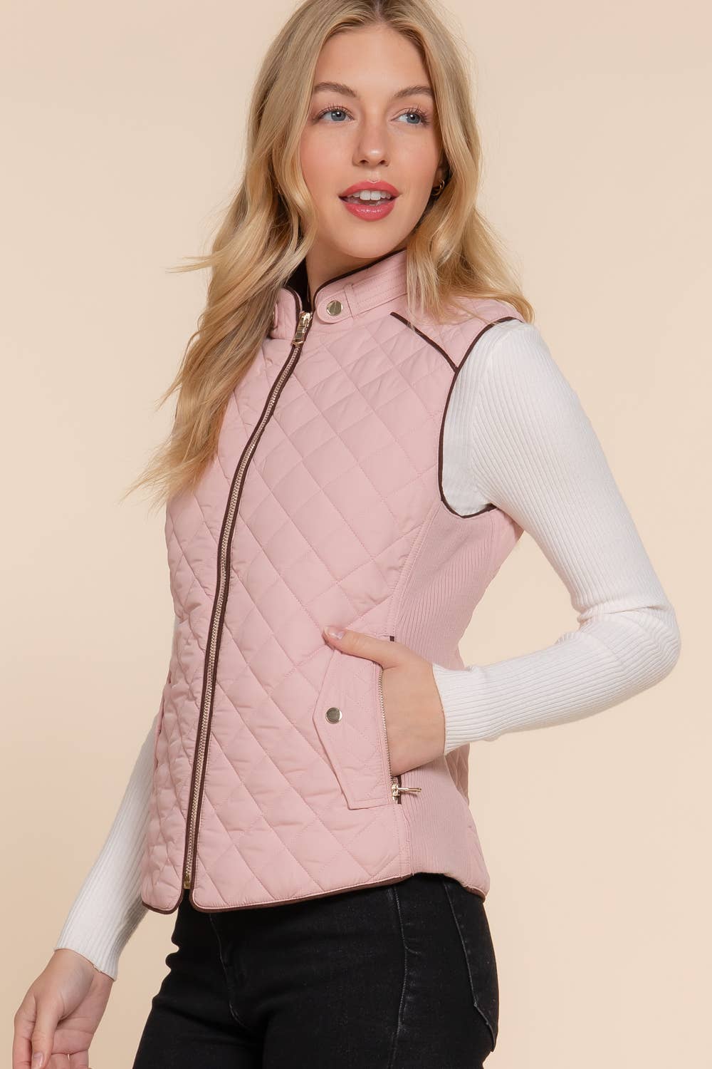 Quilted Padding Vest w/ Suede Piping