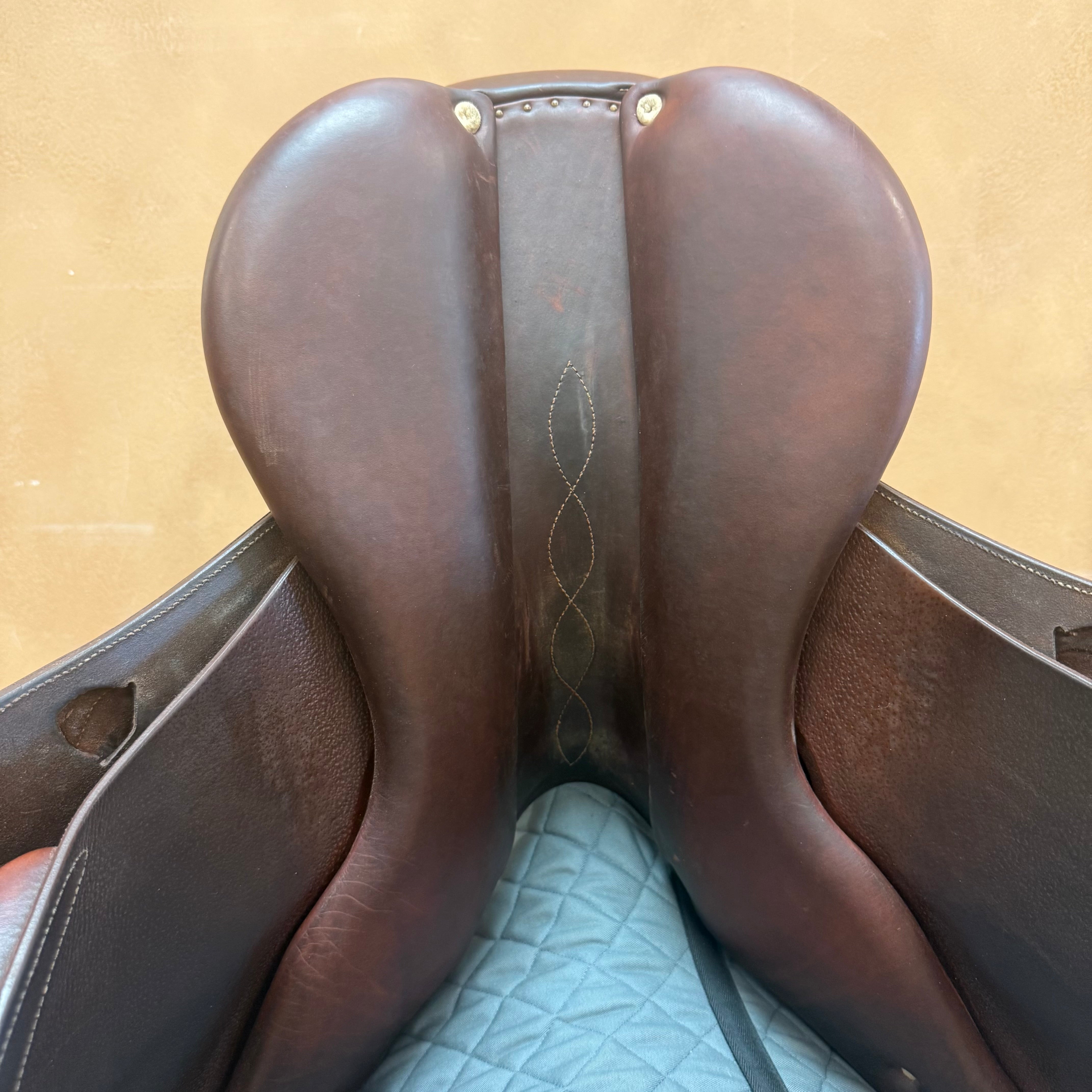 Used Antares Connexion Jump Saddle 17.5" Medium Wide Tree