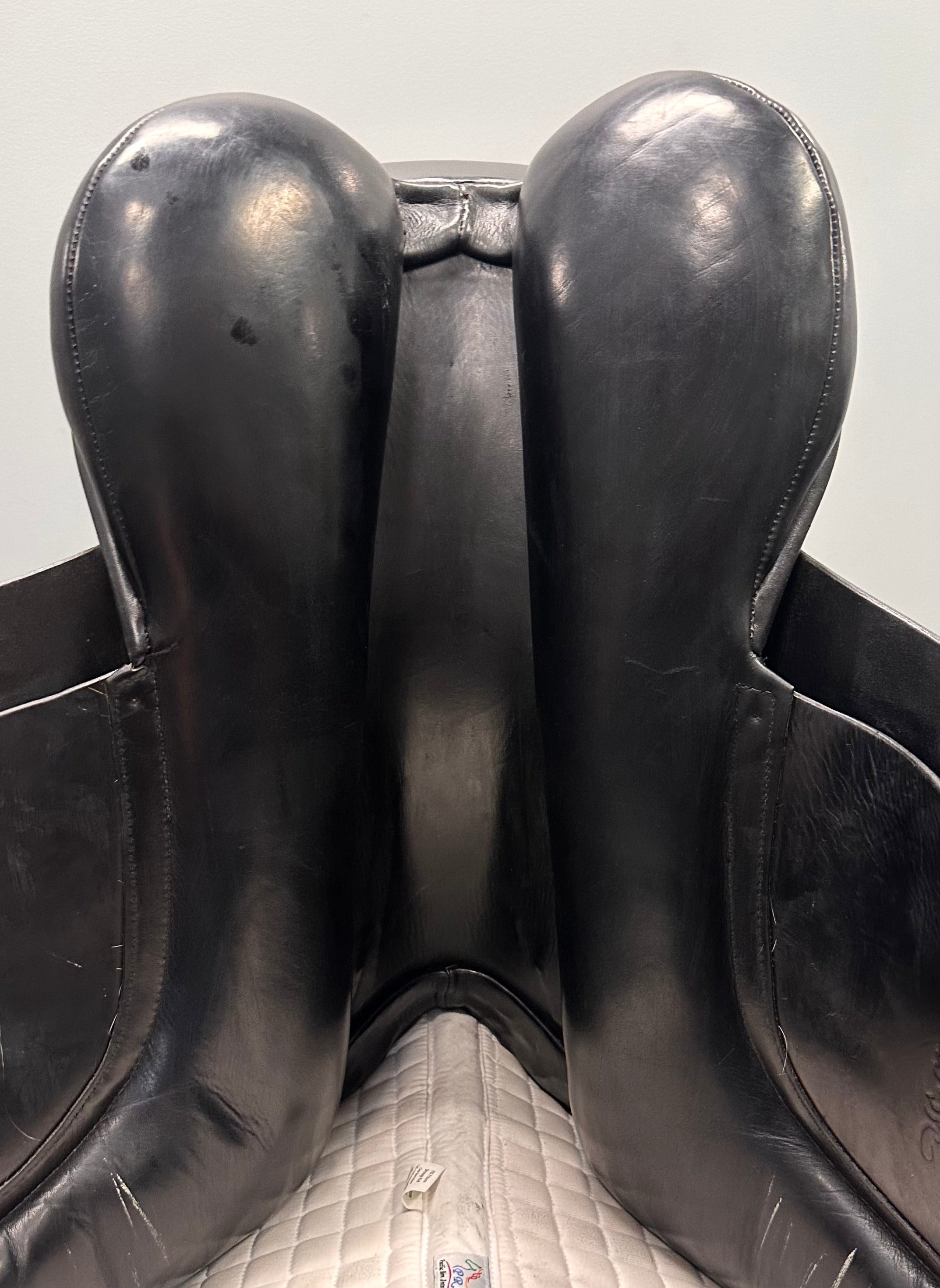 Used Custom Wolfgang Solo Dressage Saddle 18" Wide Tree