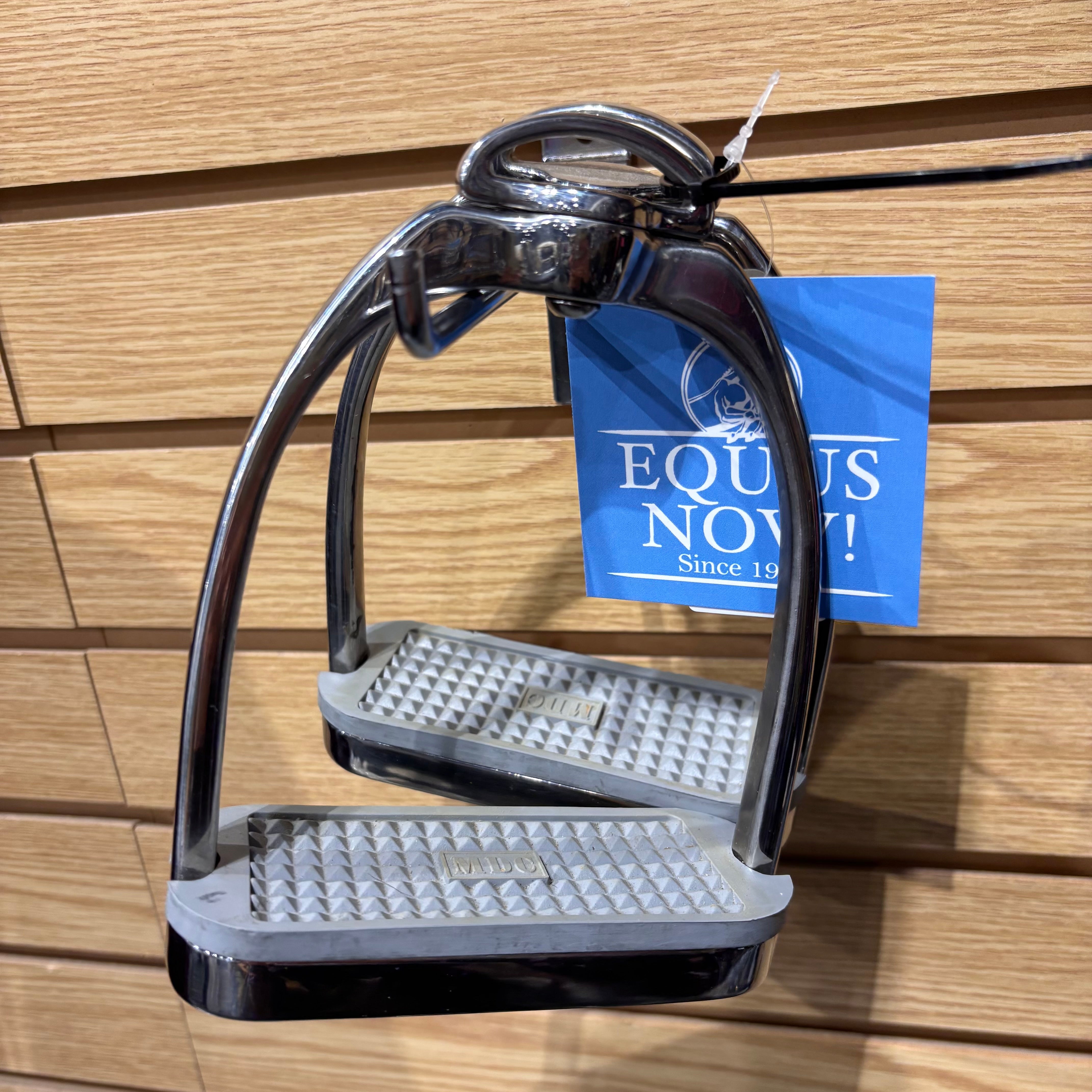 Used 4.5" MDC Comfort Stirrups