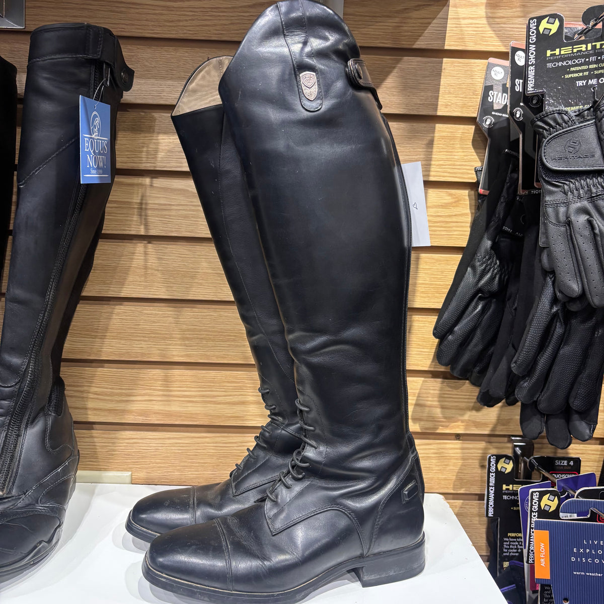 Used Ariat Monaco 6.5B Short Height Regular Calf Black