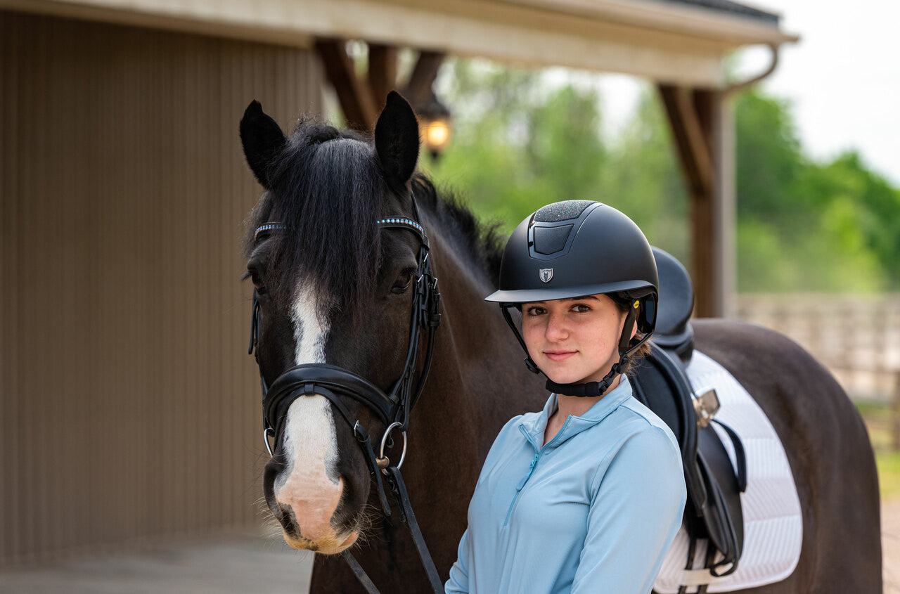 Tipperary Devon MIPS Wide Brim Helmet - Sparkle Top - supporting