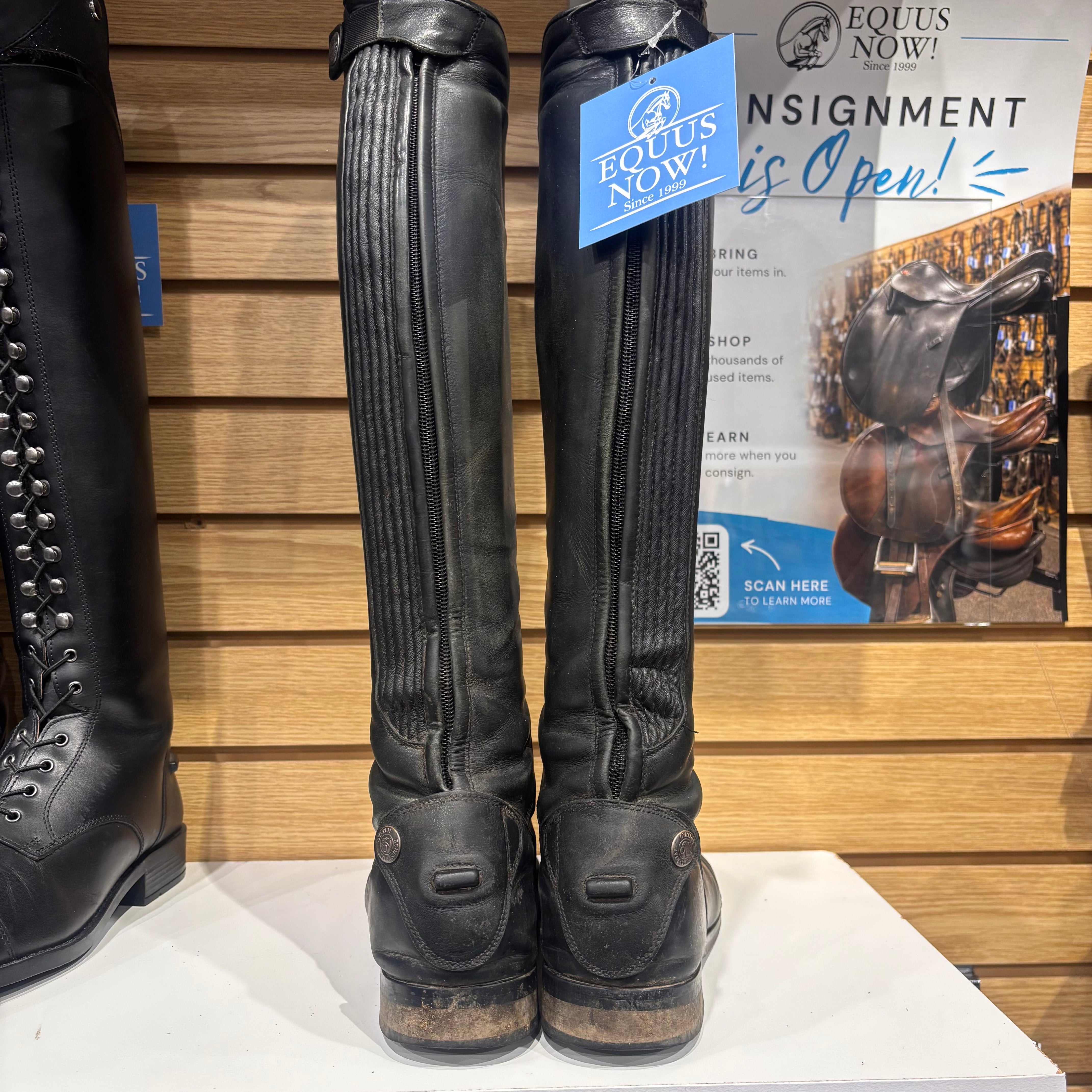 Used 38 Slim Black Ovation Maestro Field Boots