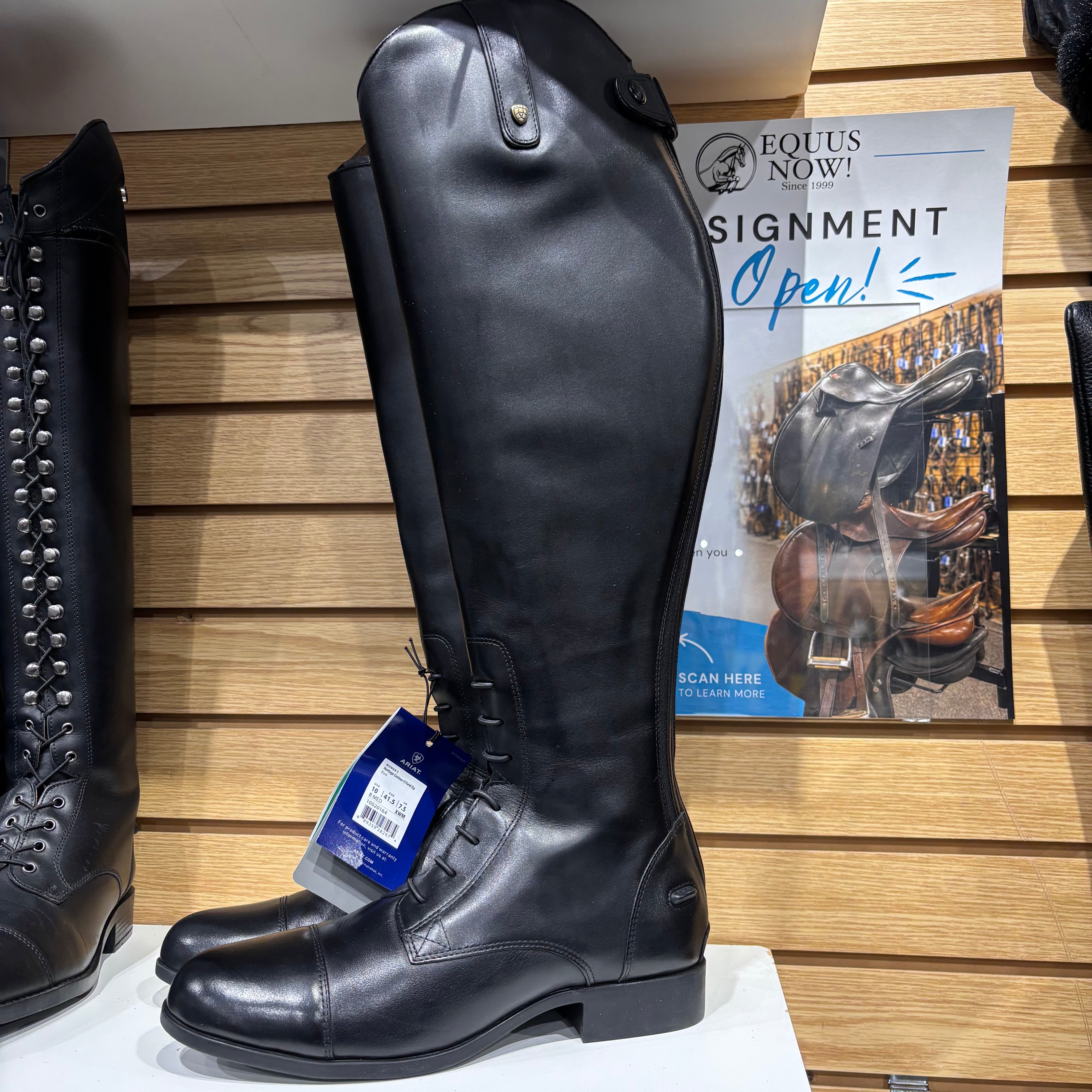 Used 10 Med/Extra Wide Black Ariat Heritage Contour II Field Zip