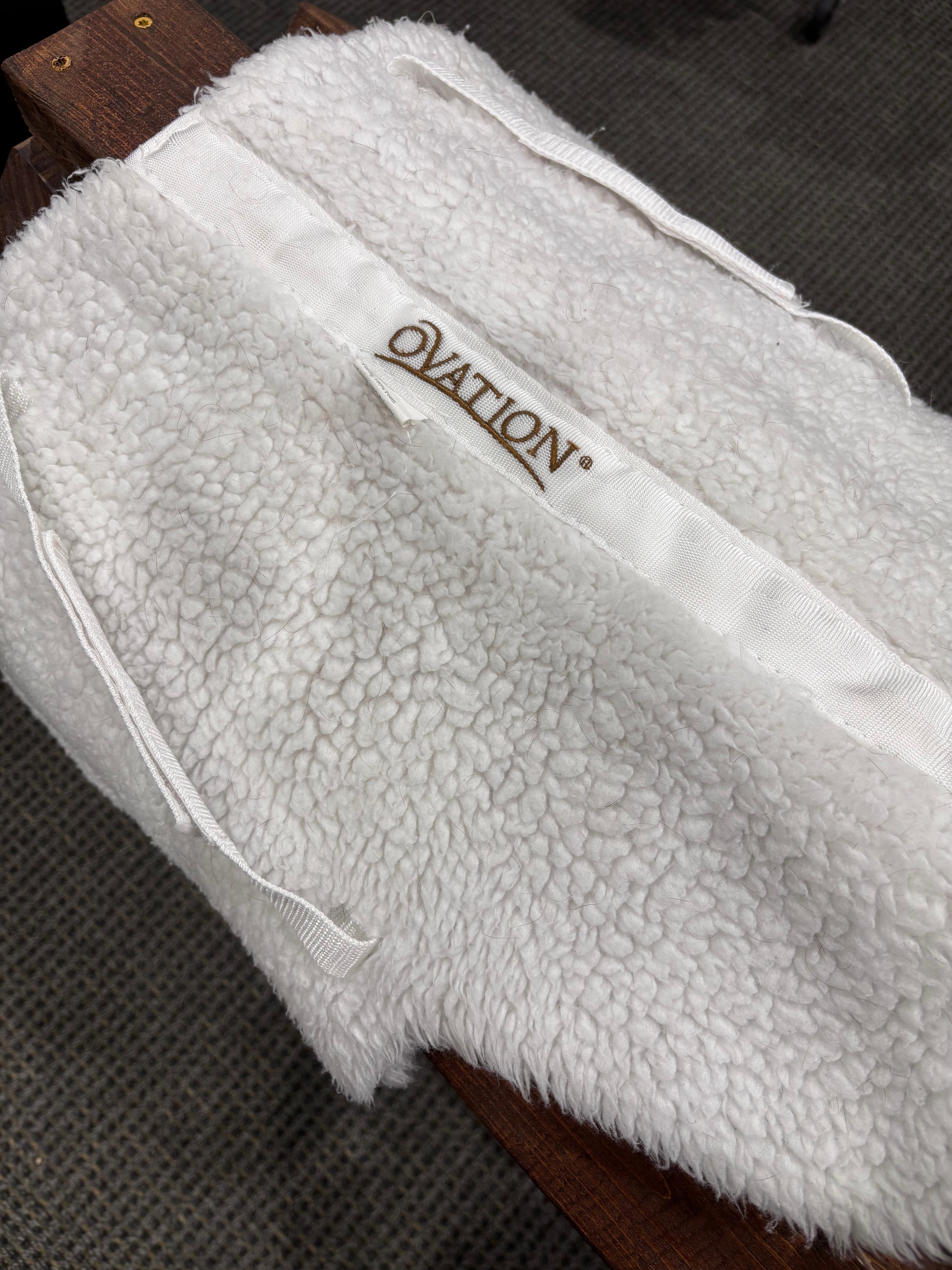 Used Ovation Show Pad