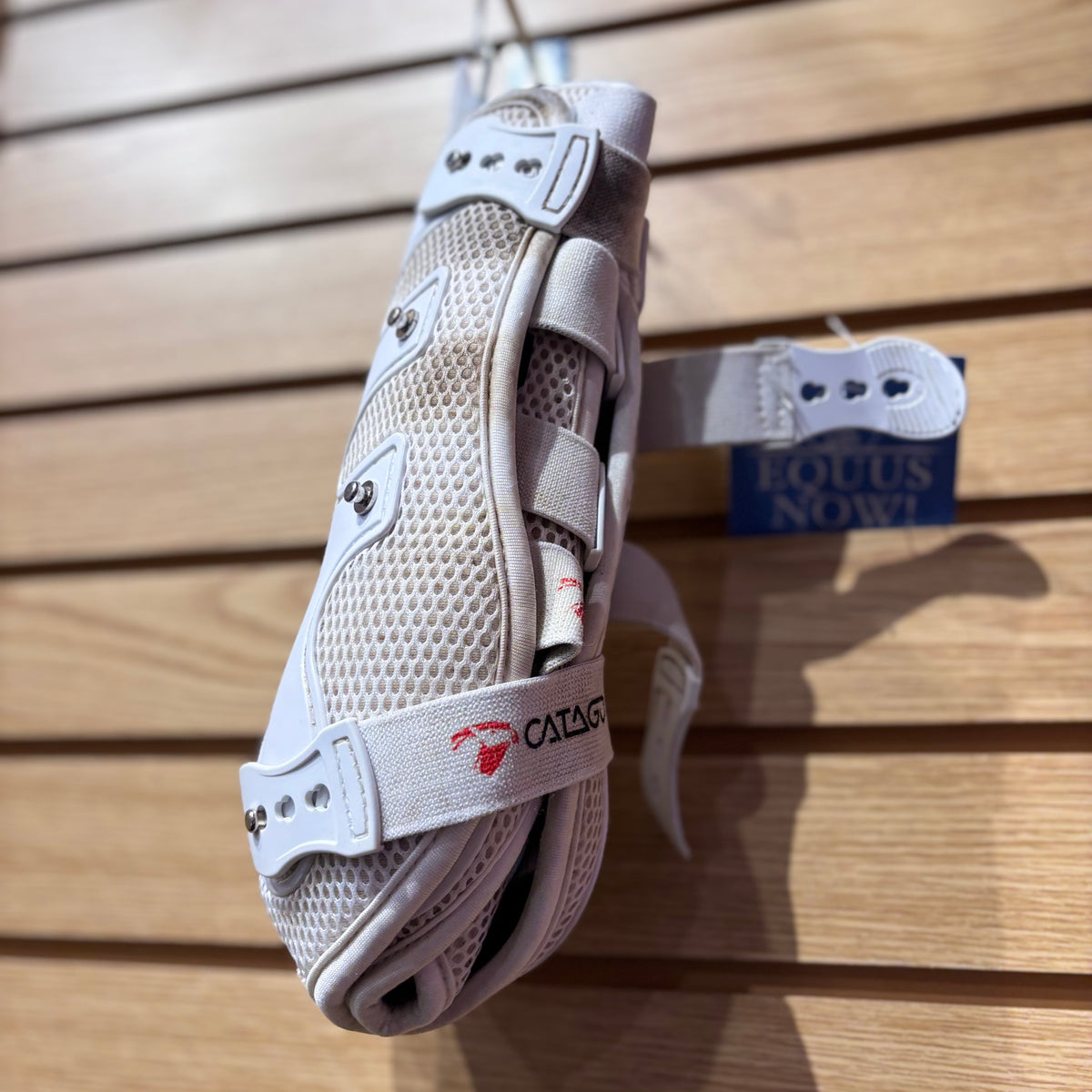 Used Catago Large White Brushing Boots