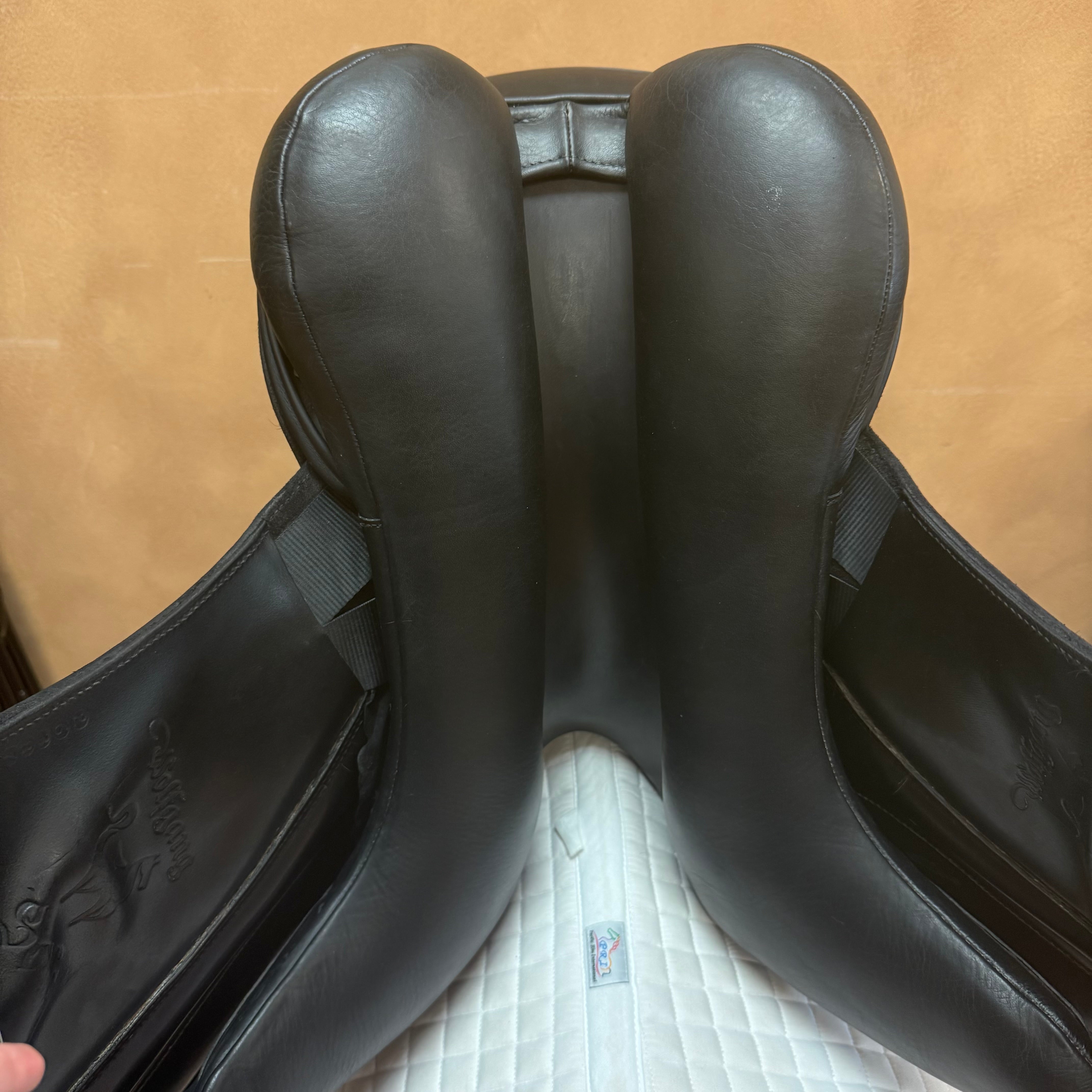 Used Custom Saddlery Wolfgang Solo II Dressage Saddle 18" Medium Tree