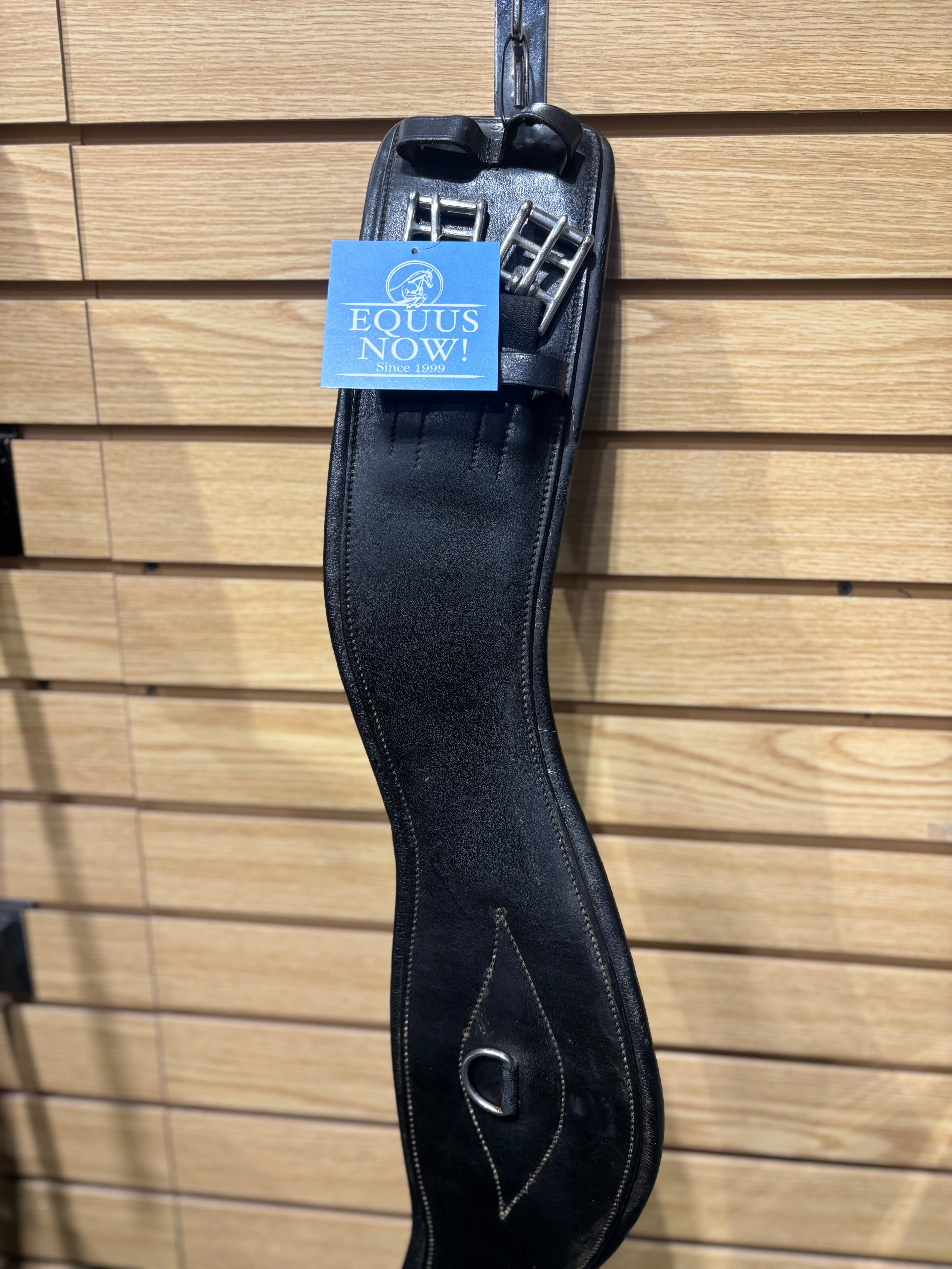 Used 32" Total Saddle Fit Shoulder Relief Dressage Girth
