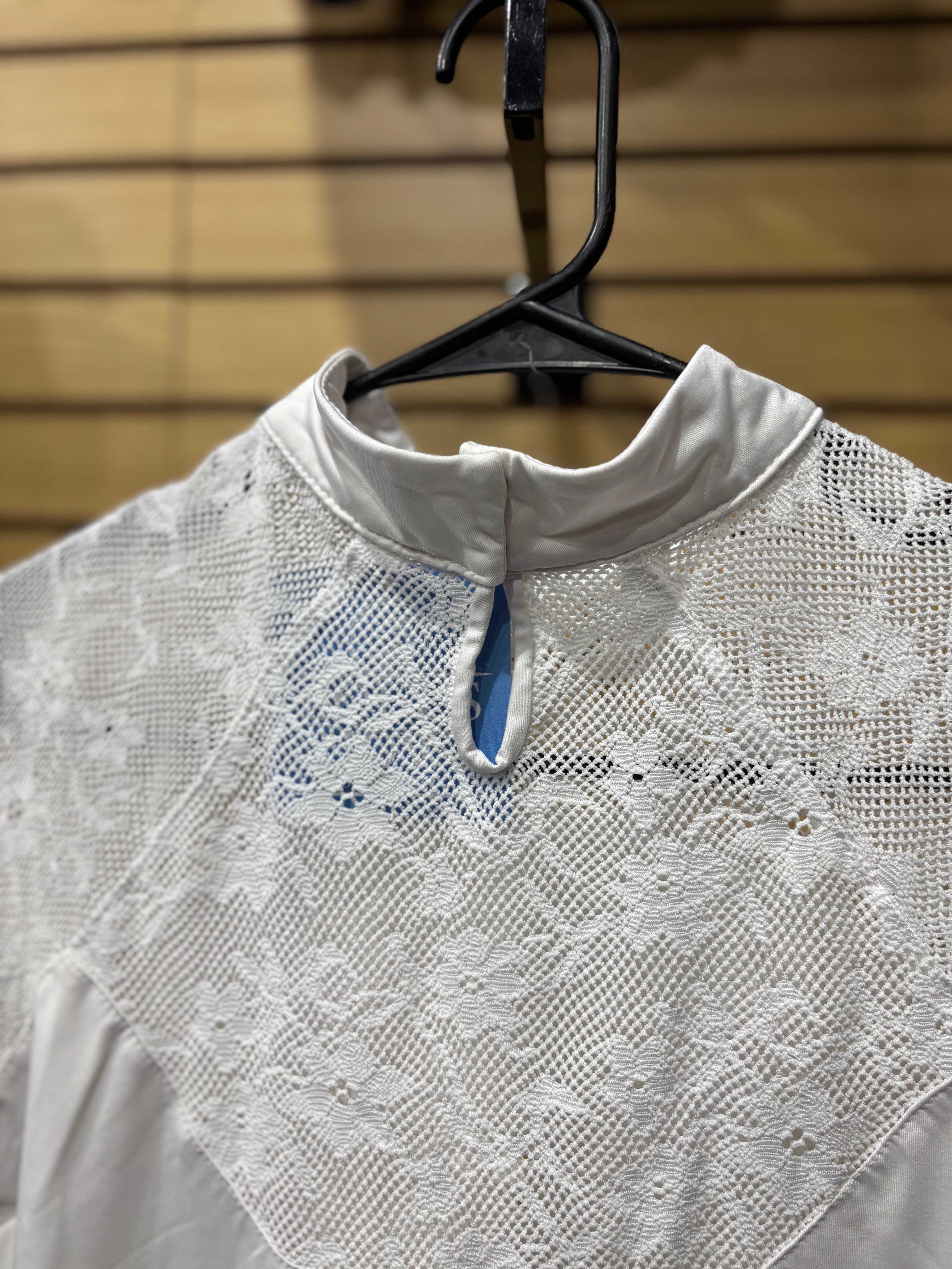 Used XL Fair Play White/Lace Show Shirt