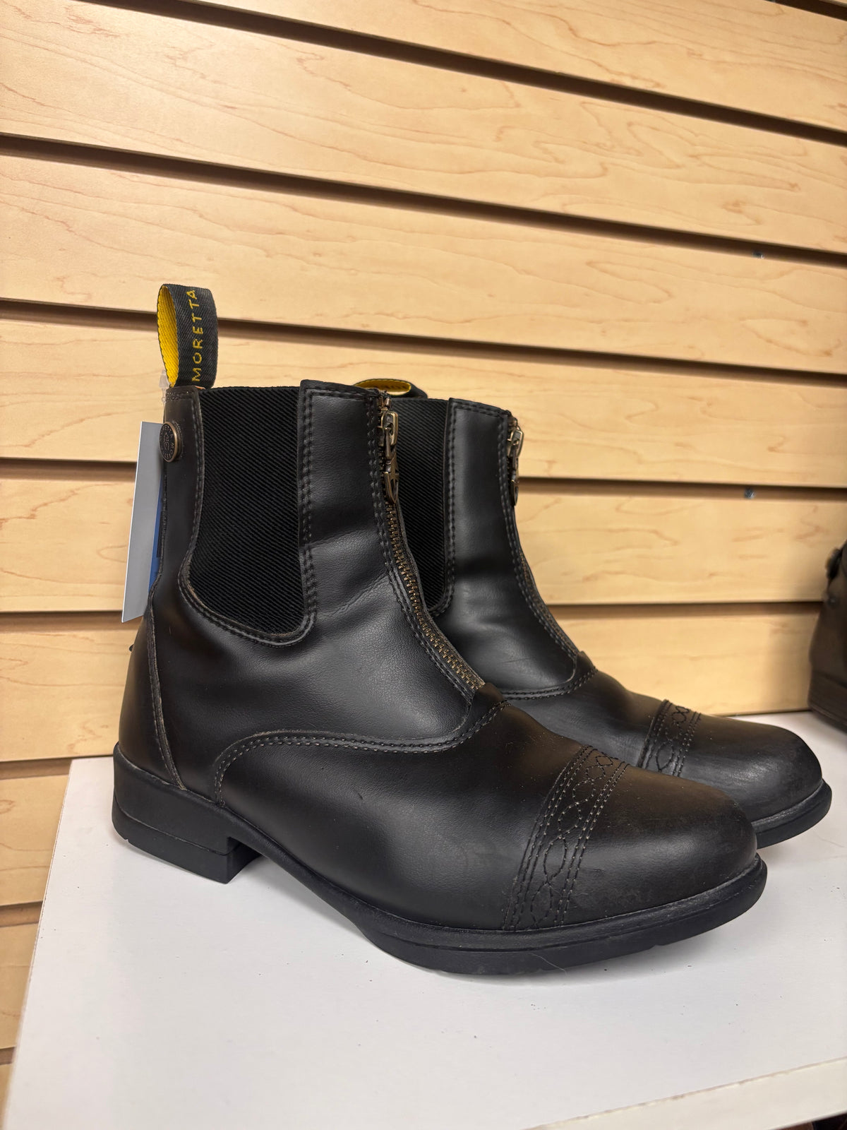 Used Moretta Children Paddock Boots size 5 Black