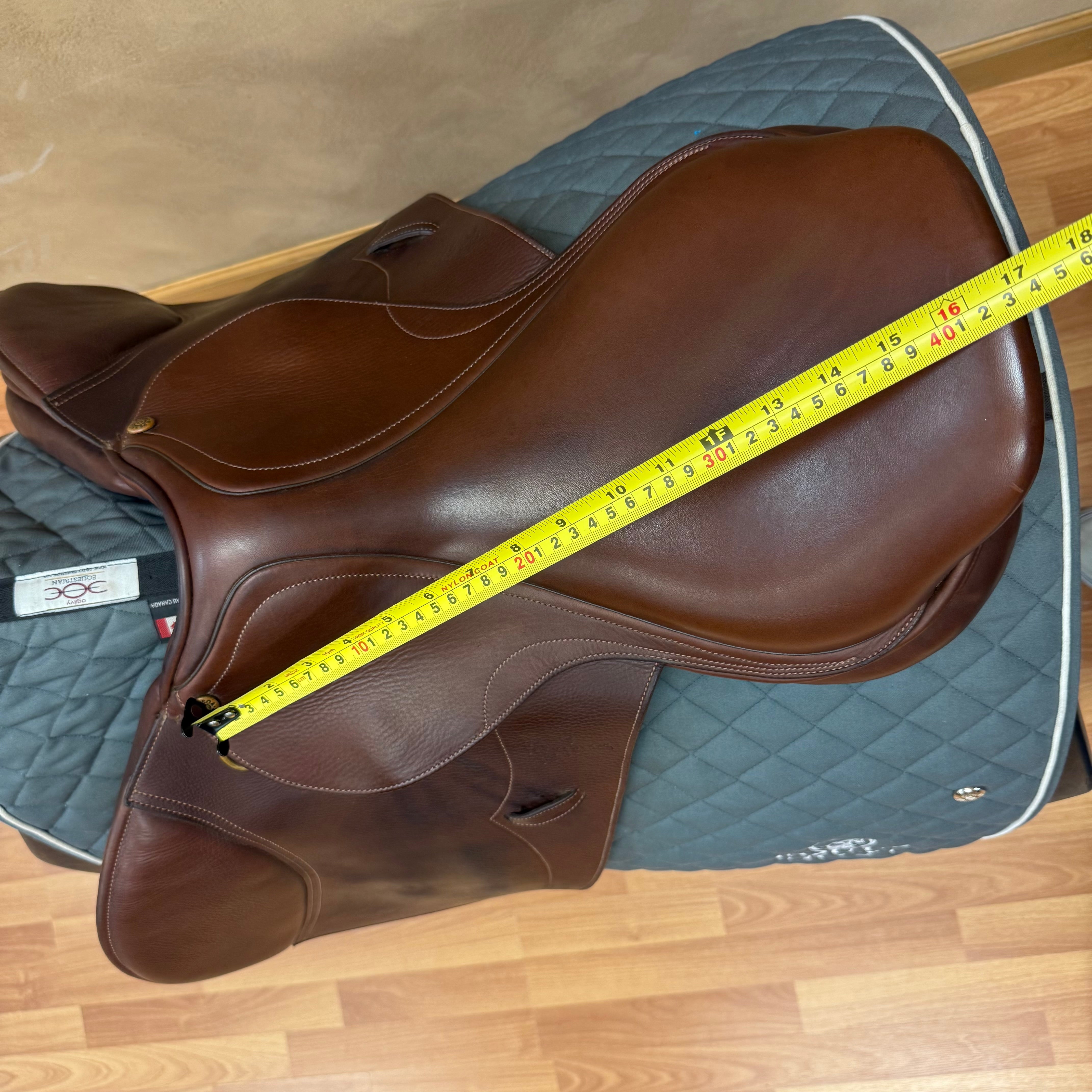 Used Pessoa Gen X Jump Saddle 17" Medium Wide/Adjustable Tree