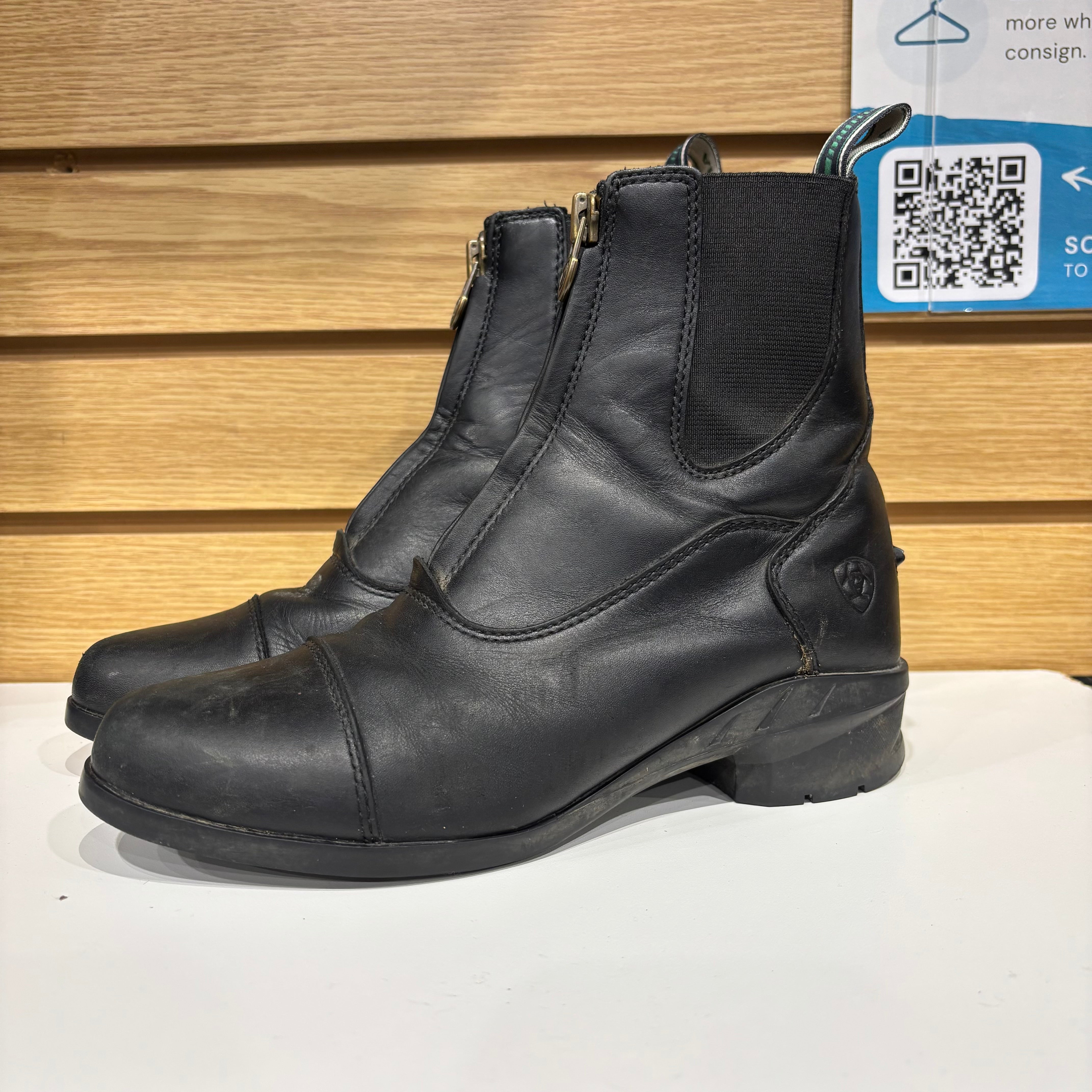Used Ariat 5.5 Black Paddock Boots