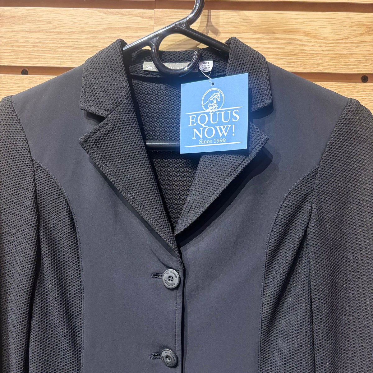 Used Youth 16R Black RJ Classics Harmony Mesh Show Coat
