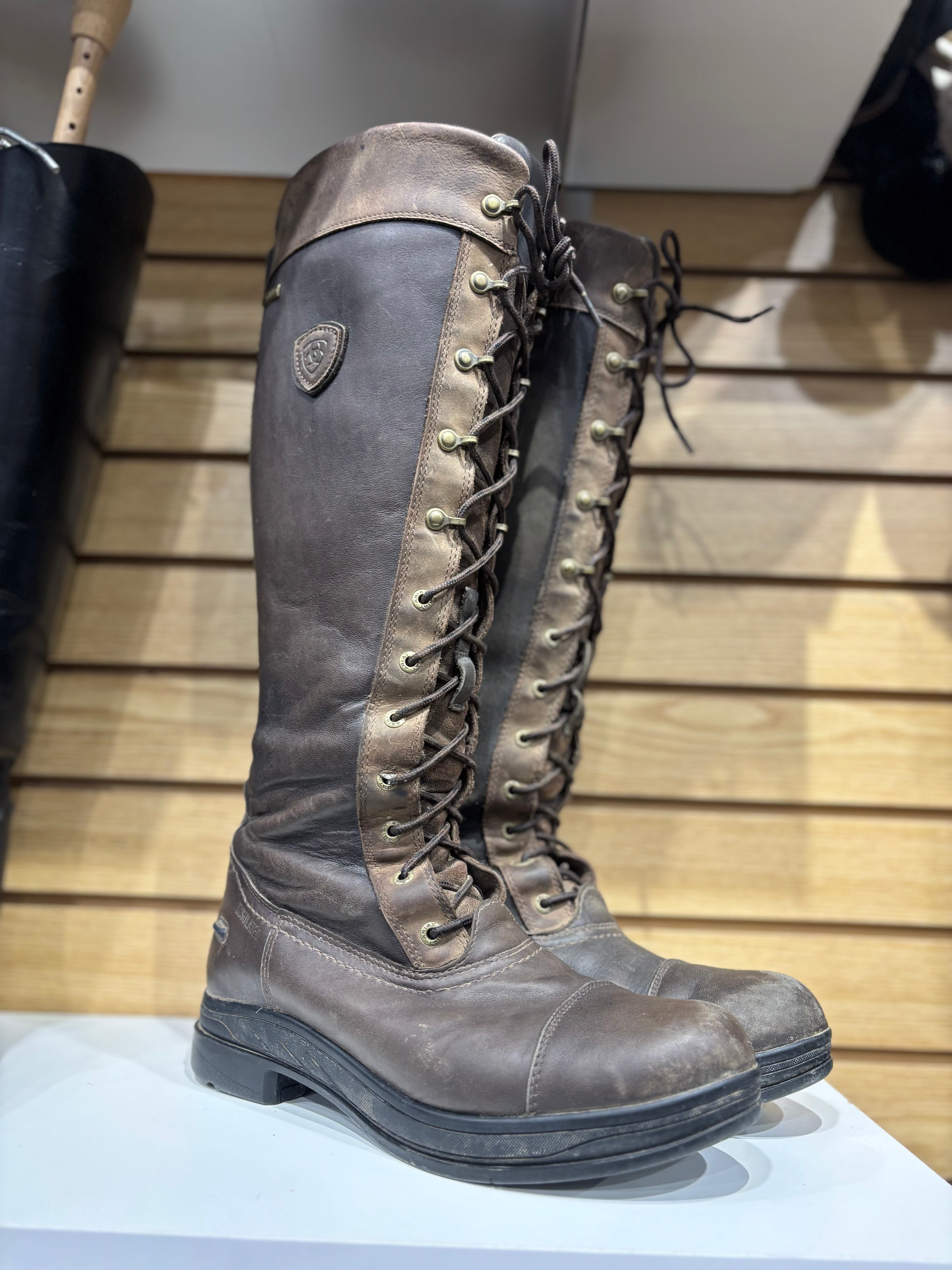 Used 10 Ariat Coniston Tall Boots