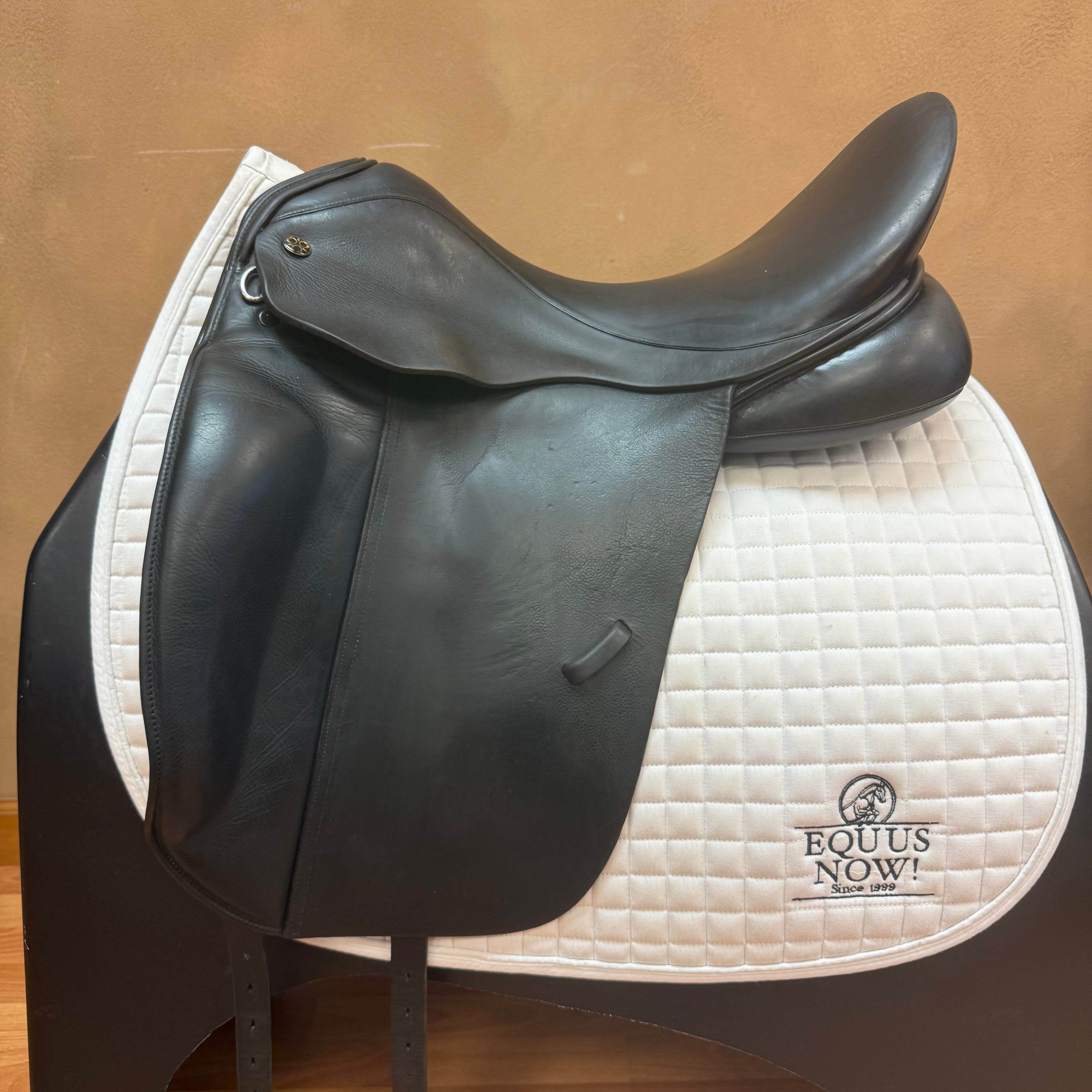Used Trilogy Debbie McDonald Dressage Saddle 18" Extra Wide Tree