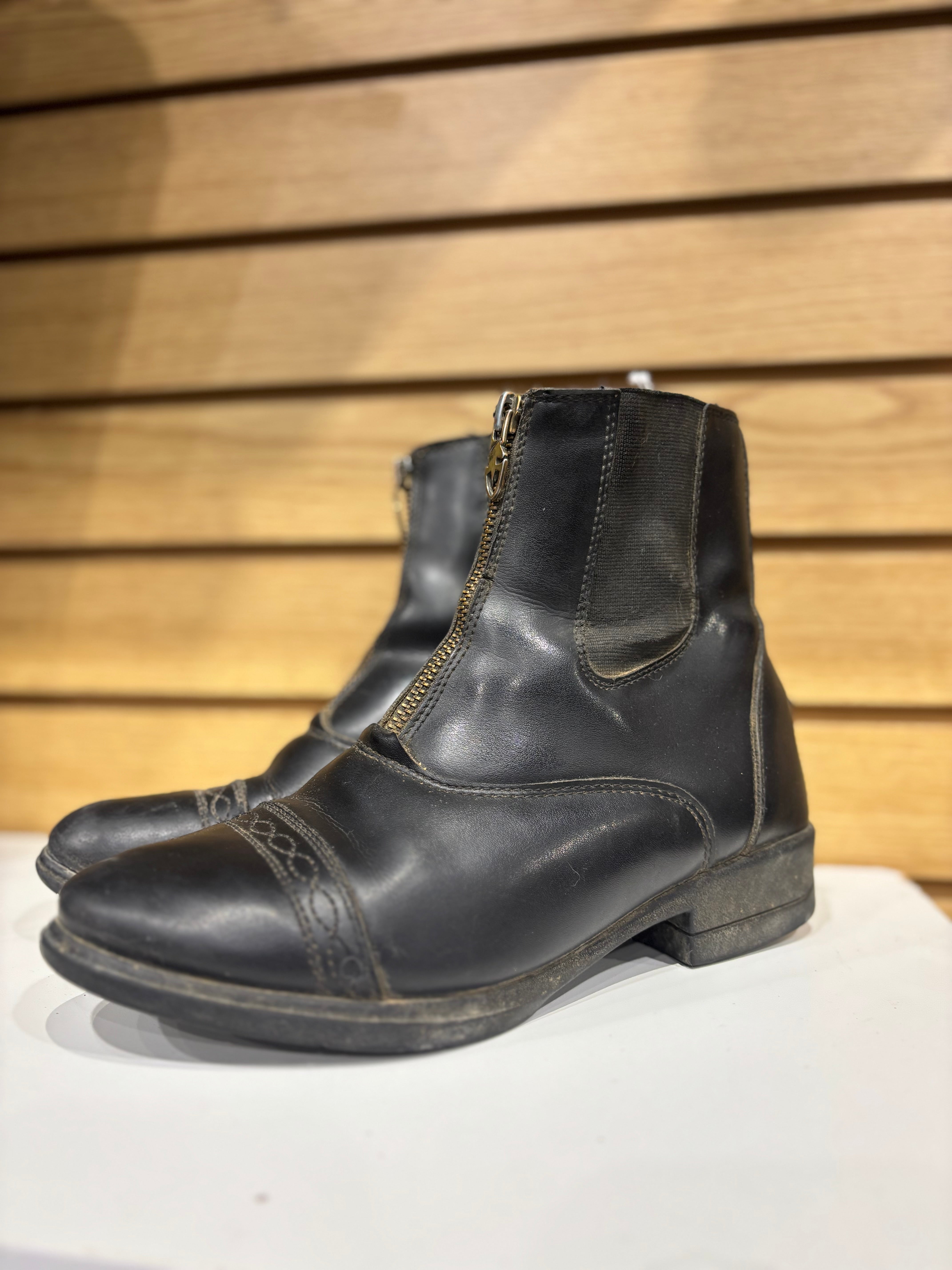Used 5 Moretta Paddock Boots