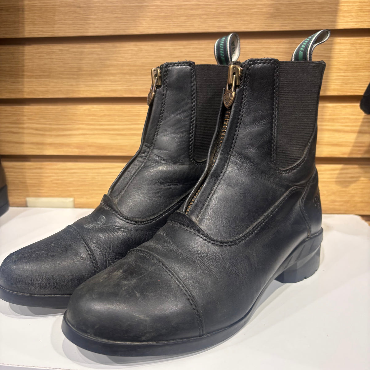 Used Ariat 5.5 Black Paddock Boots