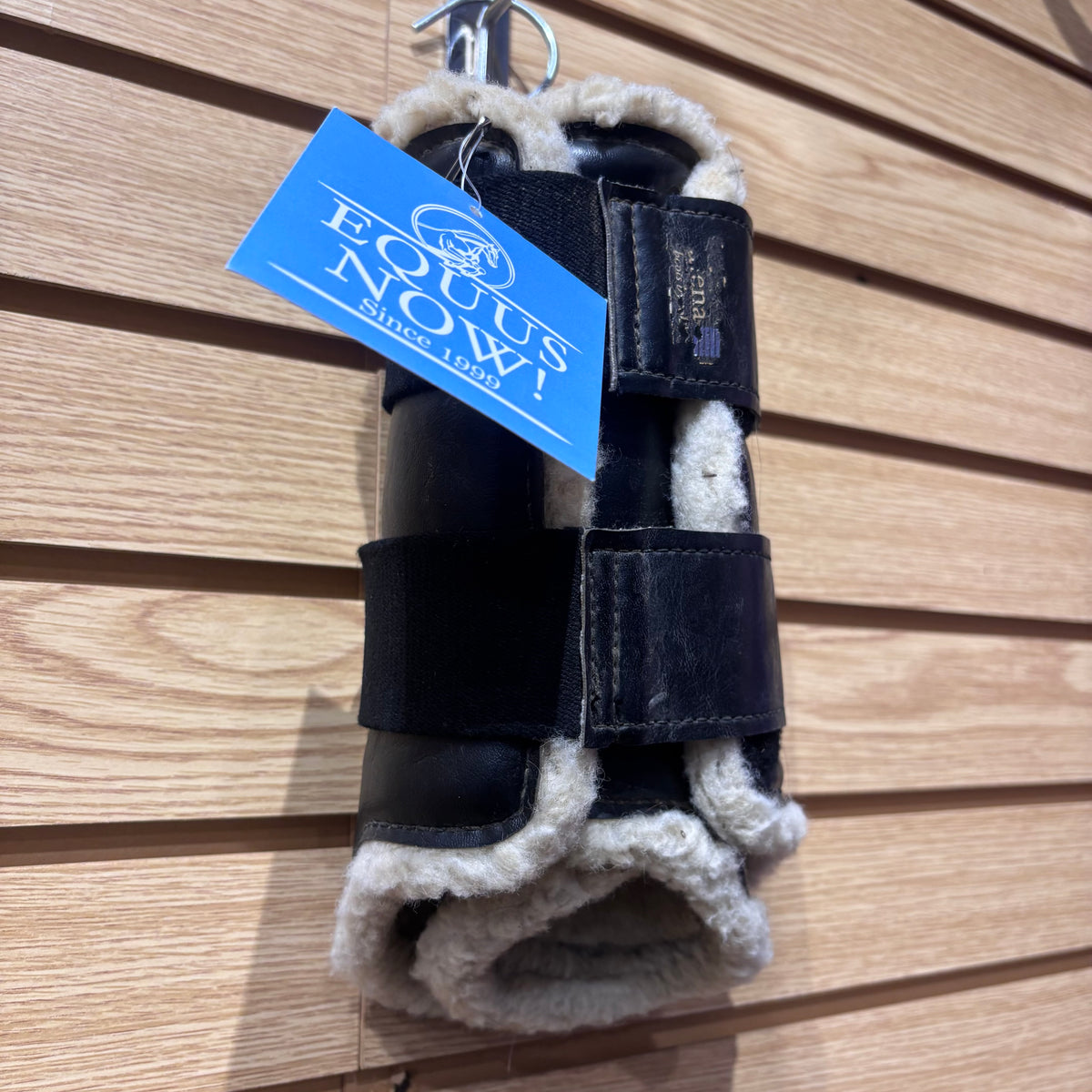 Used XL Black Fleece Boots