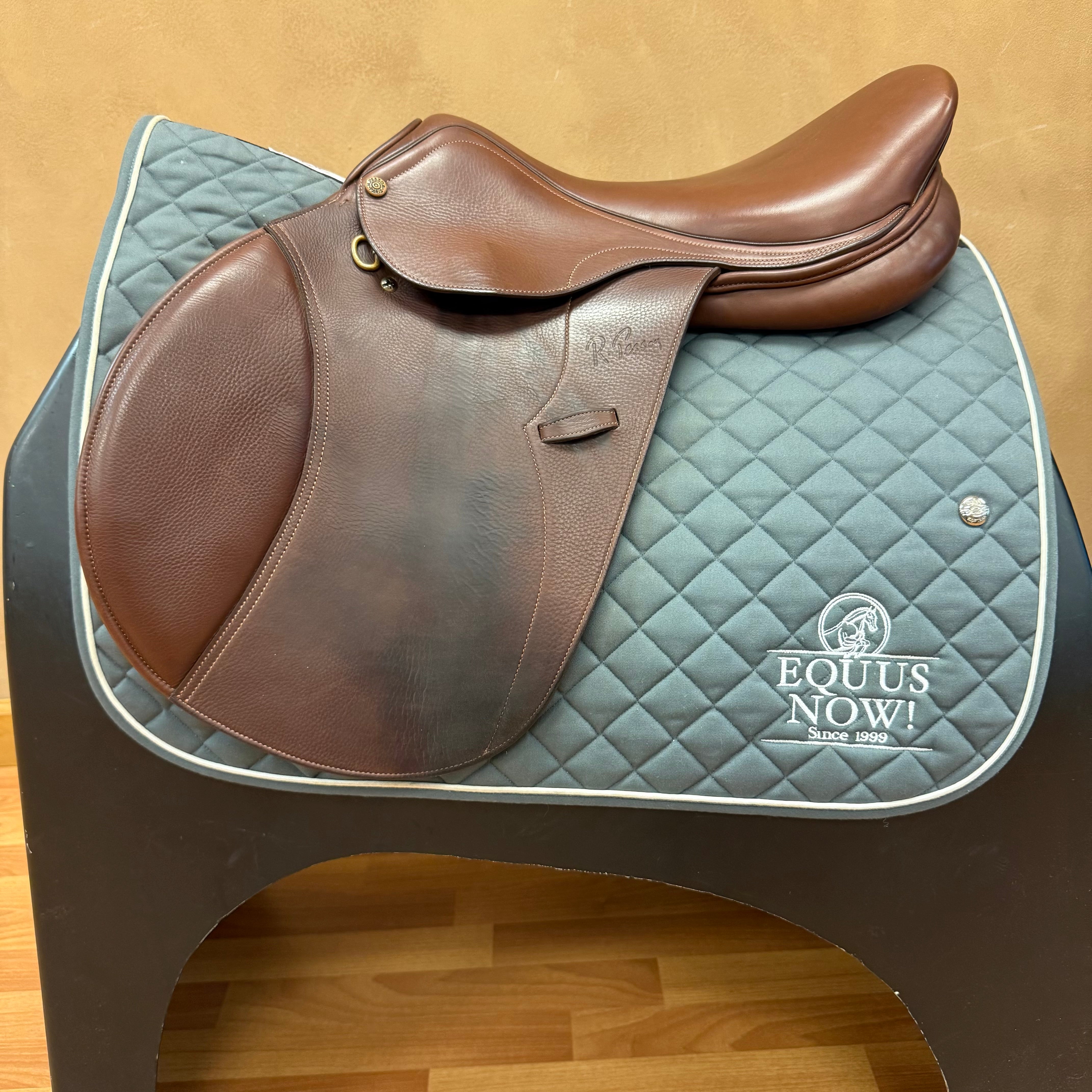 Used Pessoa Gen X Jump Saddle 17" Medium Wide/Adjustable Tree