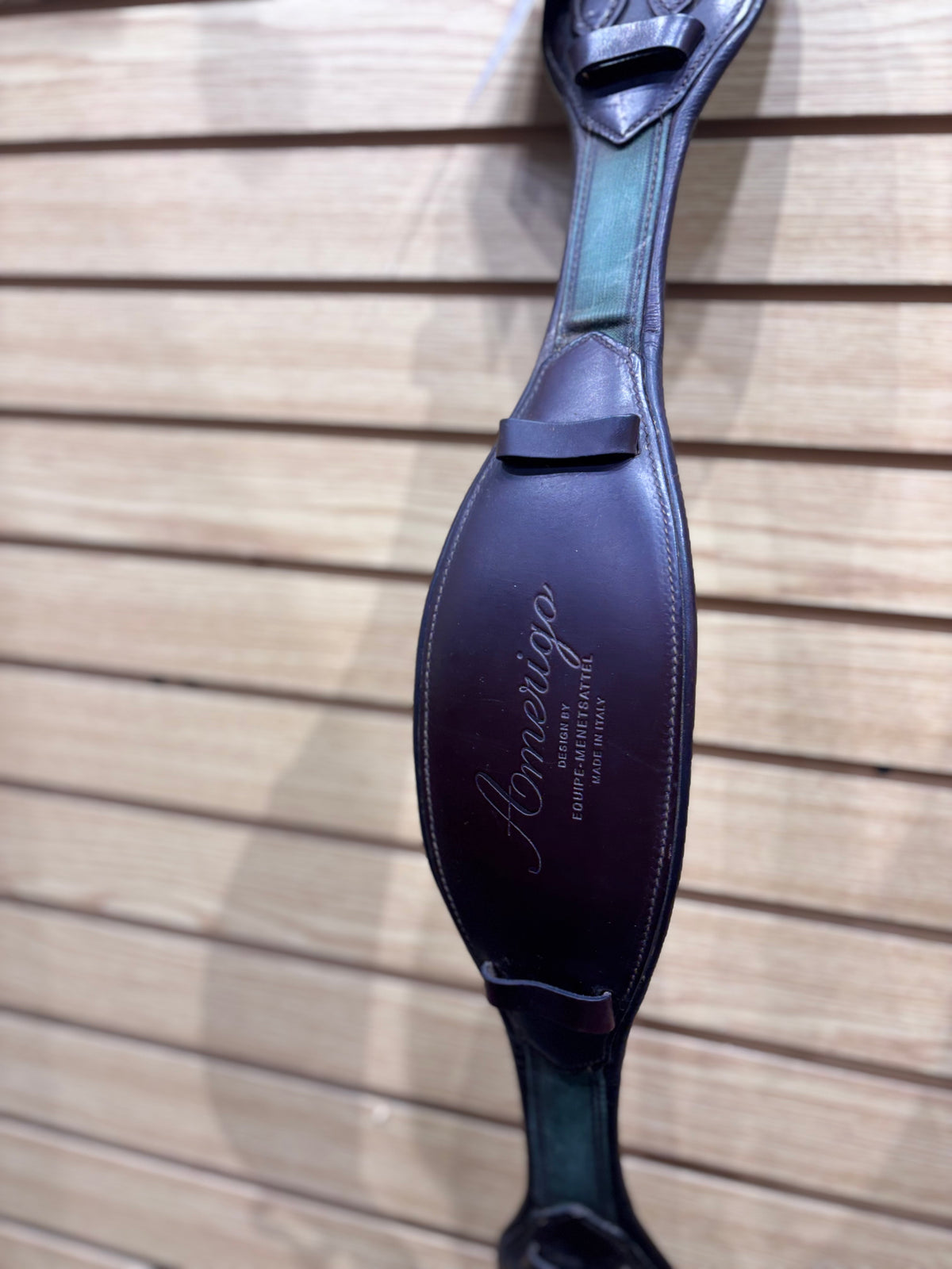 Used 32" Brown Amerigo Short Girth