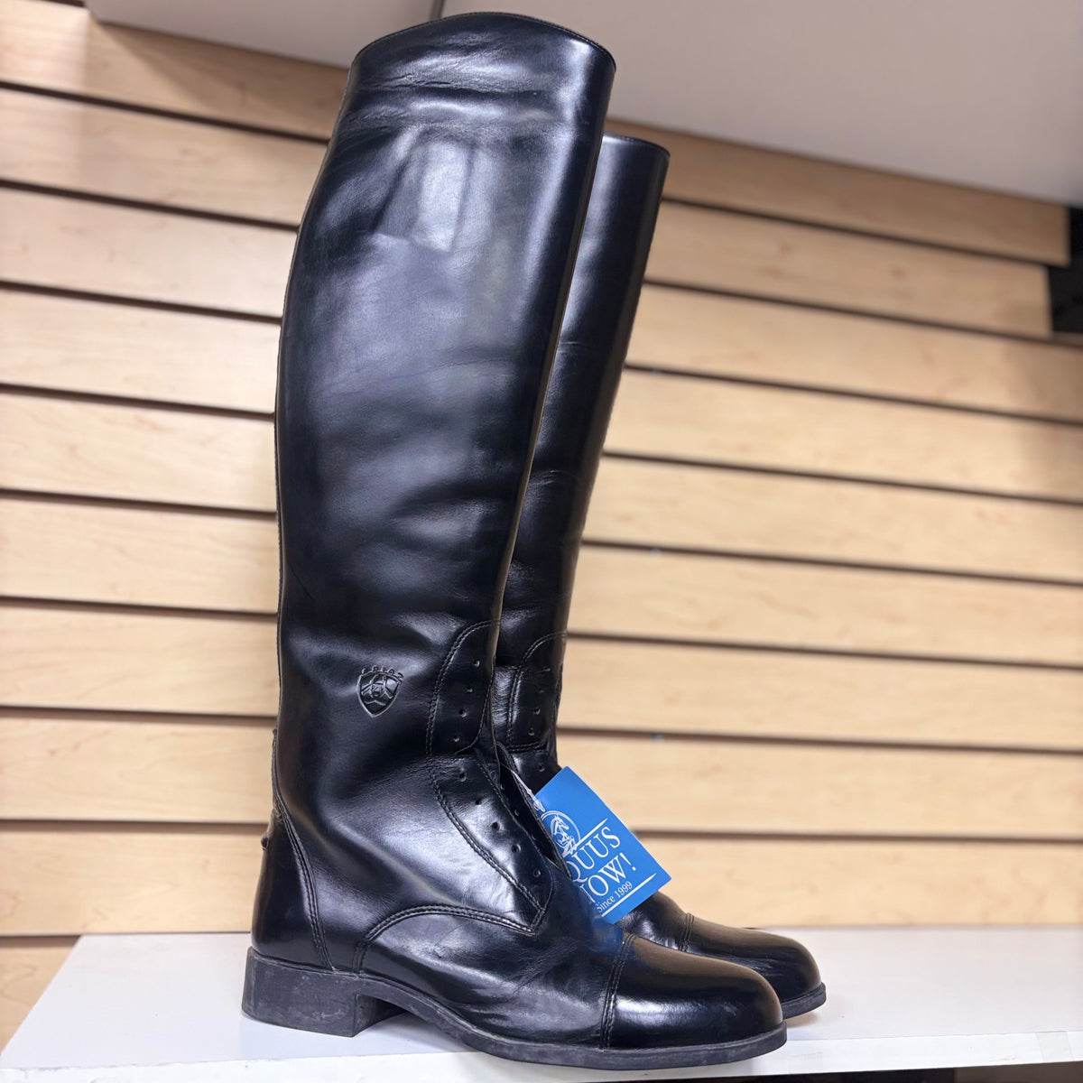 Used 9 Tall/Full Black Ariat Pull on Field Boots