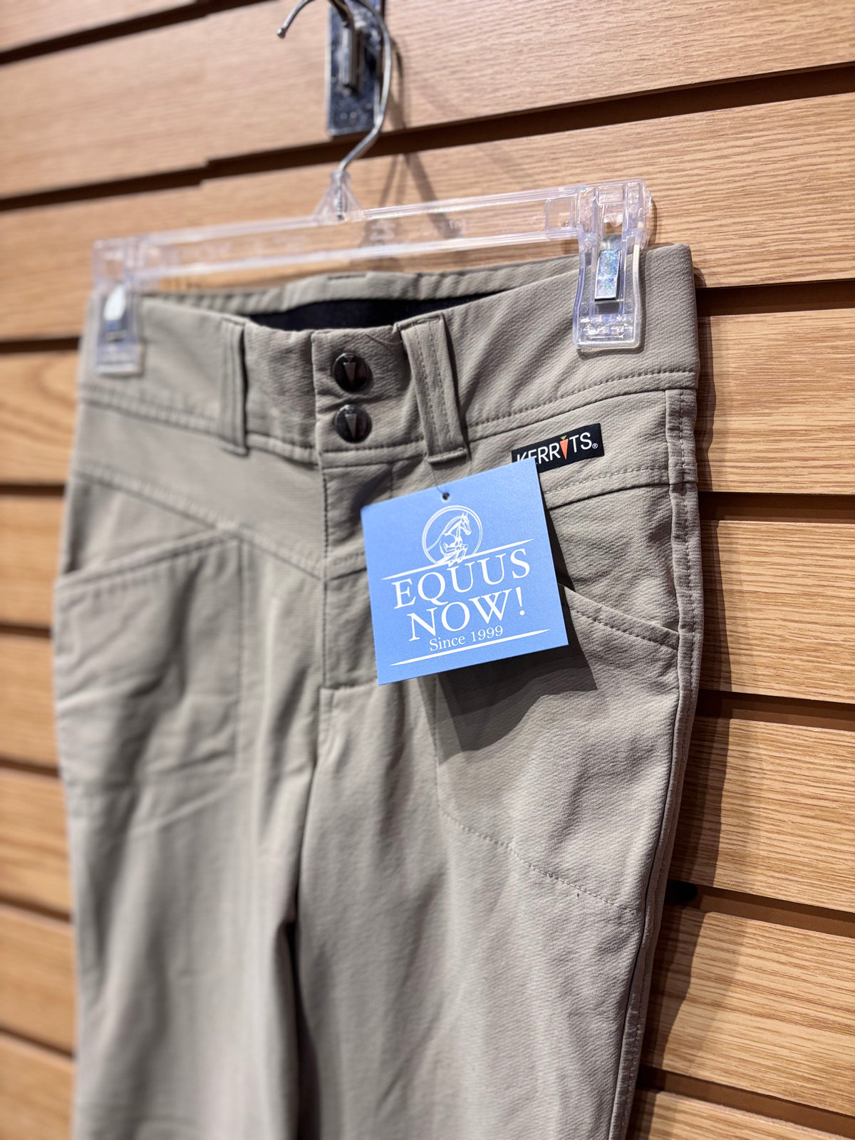 Used Youth Medium Tan Kerrits Crossover Knee Patch Jods