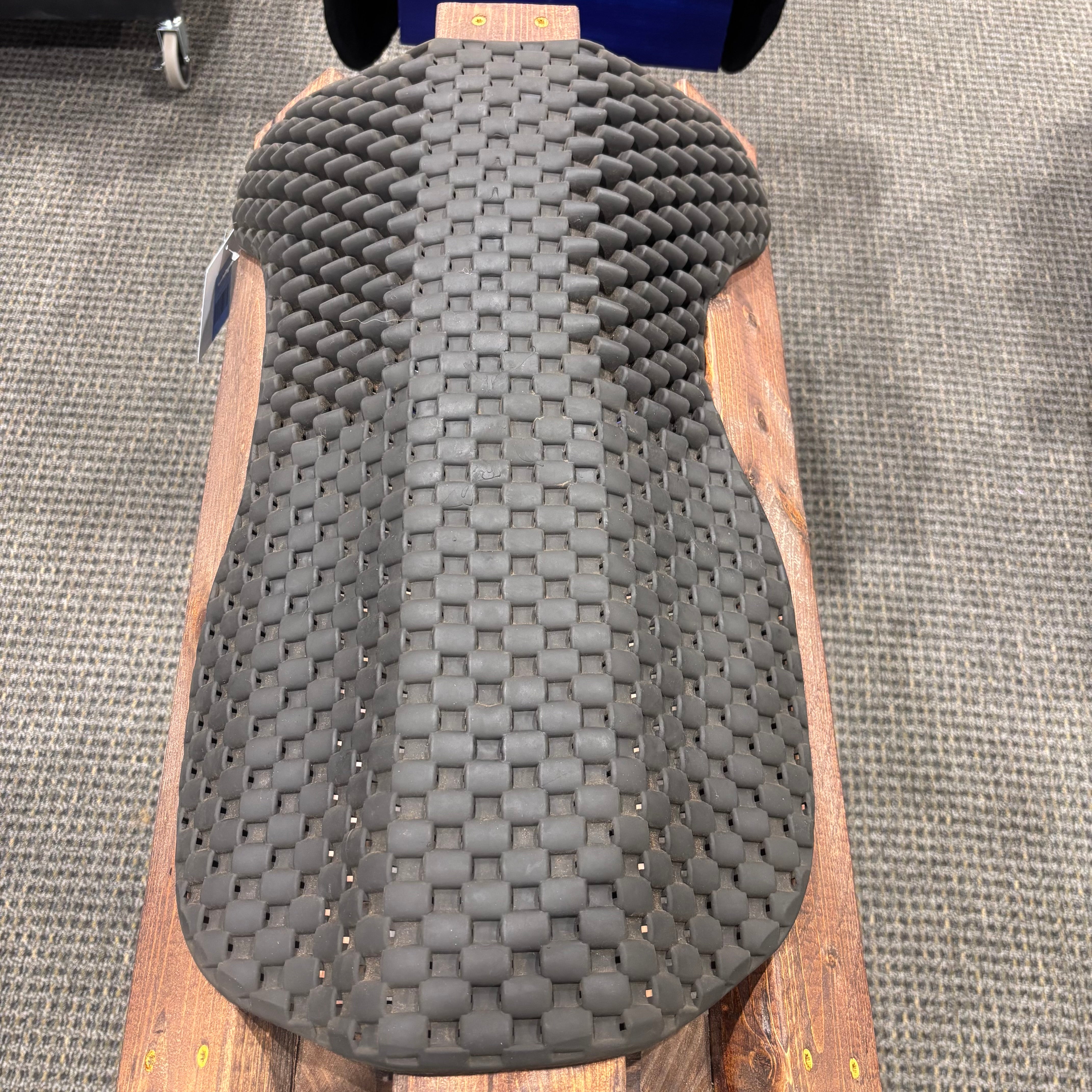 Used Black Gel Half Pad