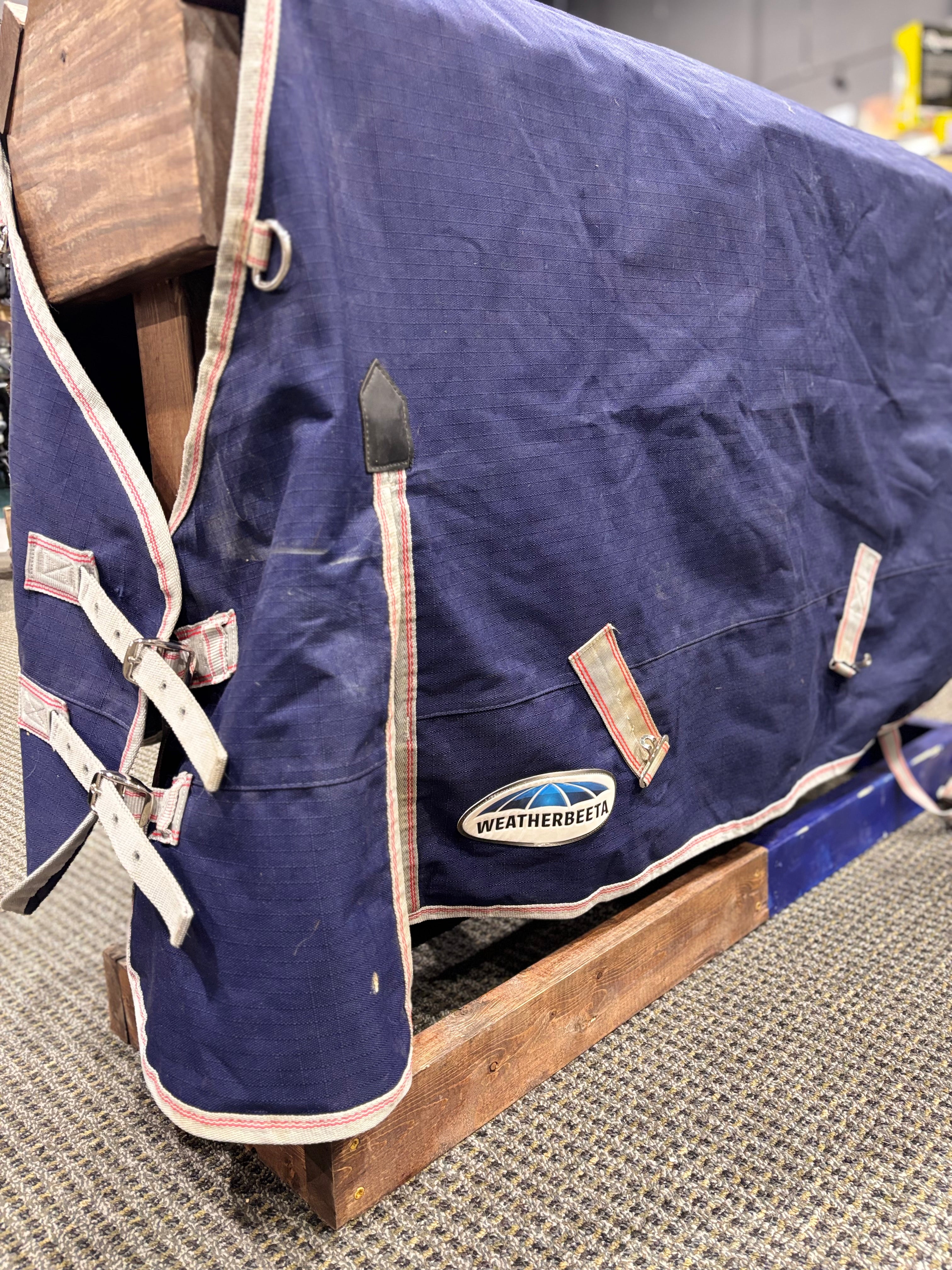 Used 66" Weatherbeeta Comfitec Standard Neck Navy Turnout Sheet
