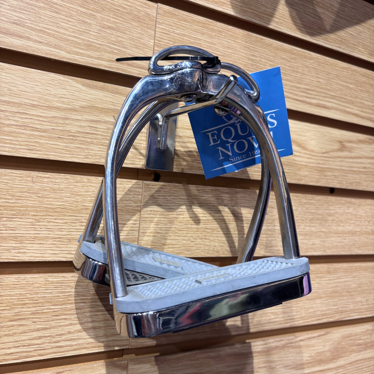 Used 4.5" MDC Comfort Stirrups