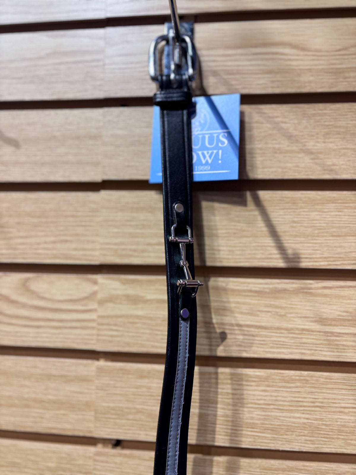 Used 26 Black Tory Bit Belt w Grey Ribbon