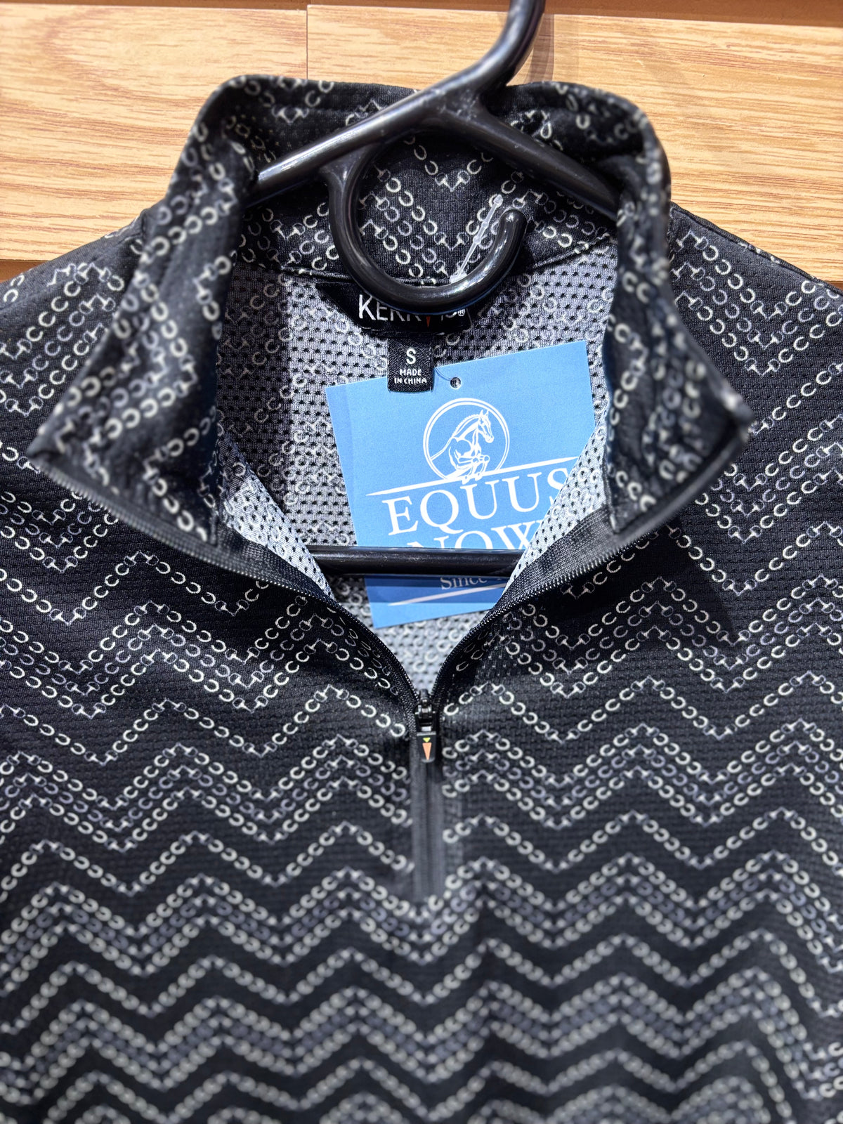 Used Youth Small Black/Bits Kerrits 1/4 Zip Sun Shirt