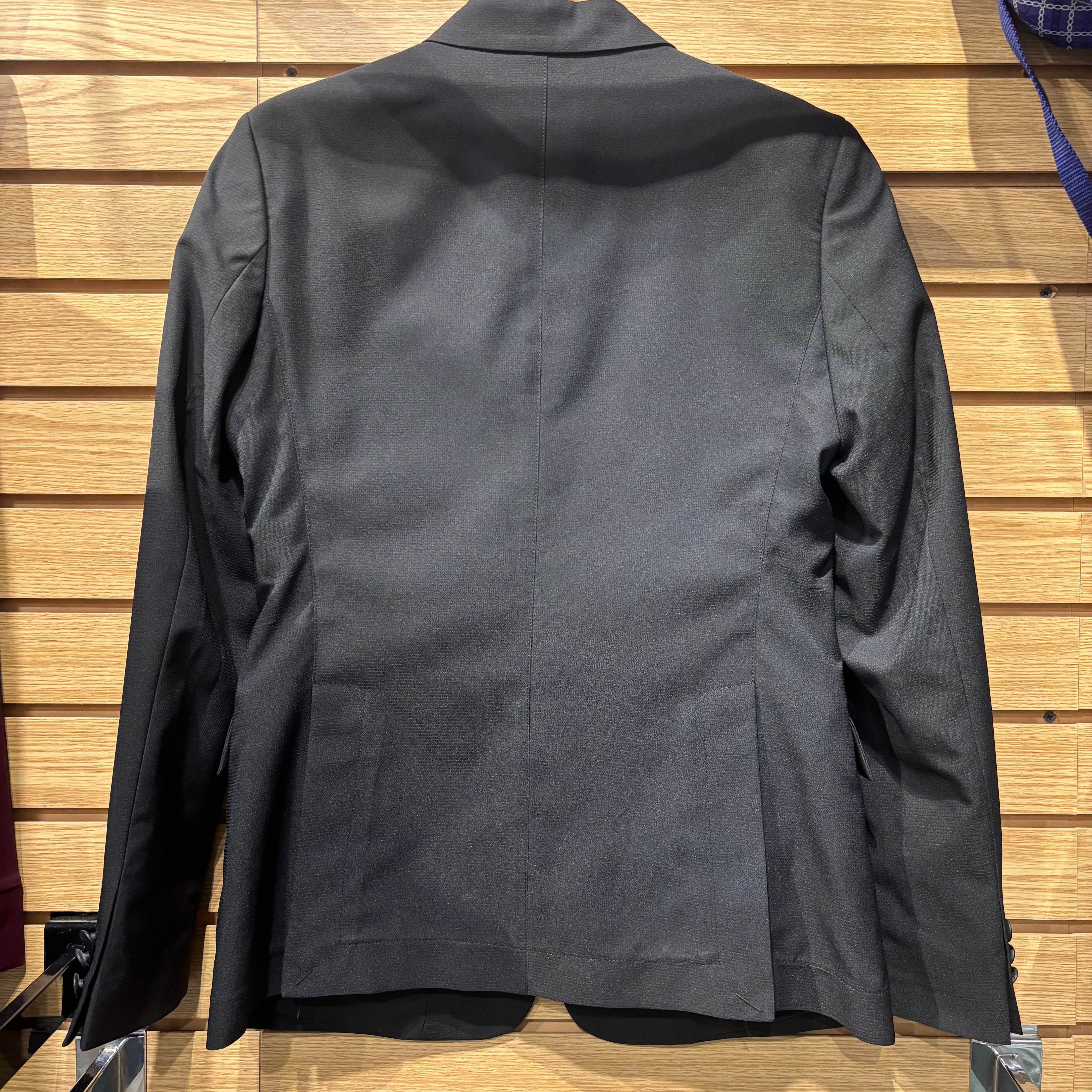 Used 6R Black RJ Classics Show Coat