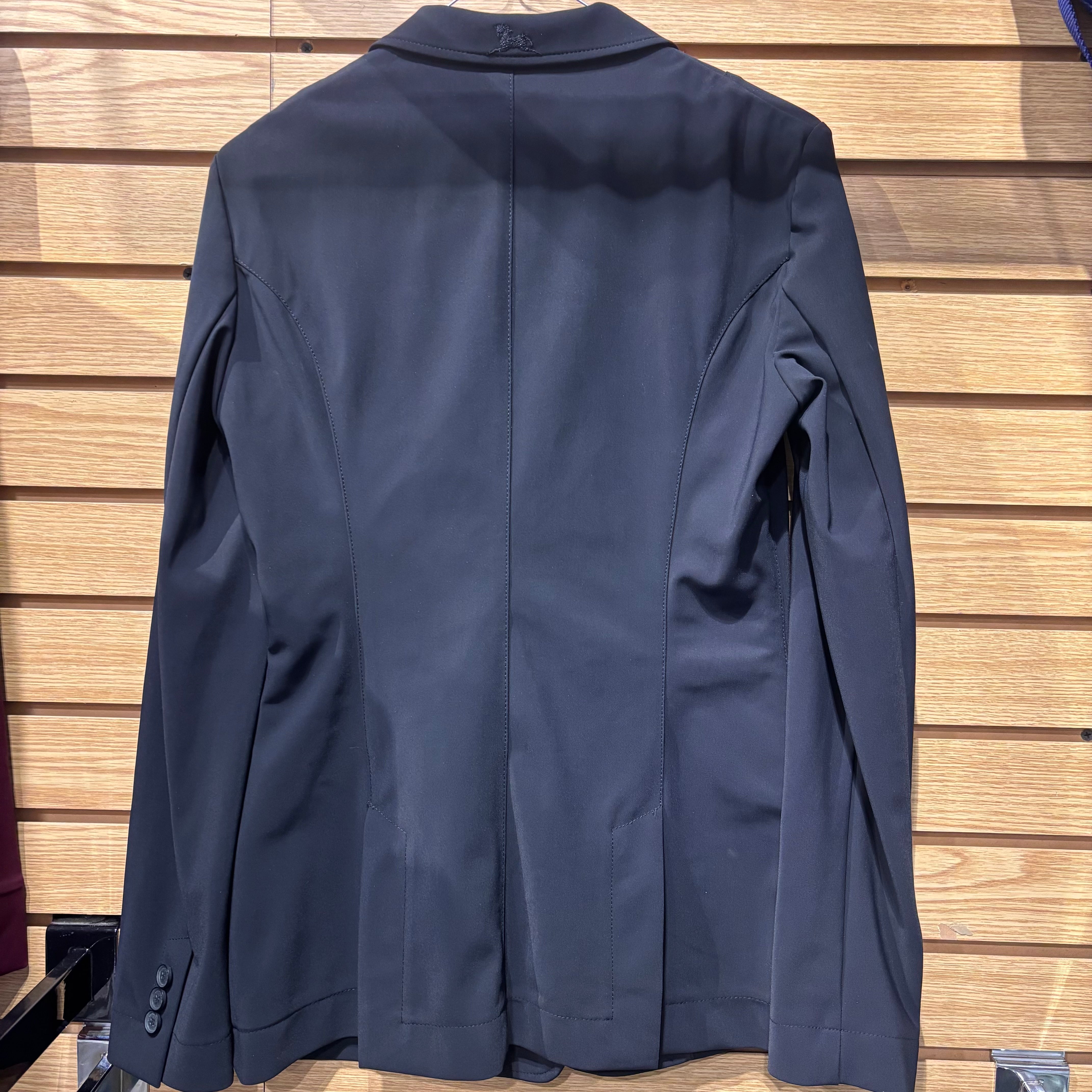 Used 6R Black RJ Classics Monterey Orange Label Show Coat