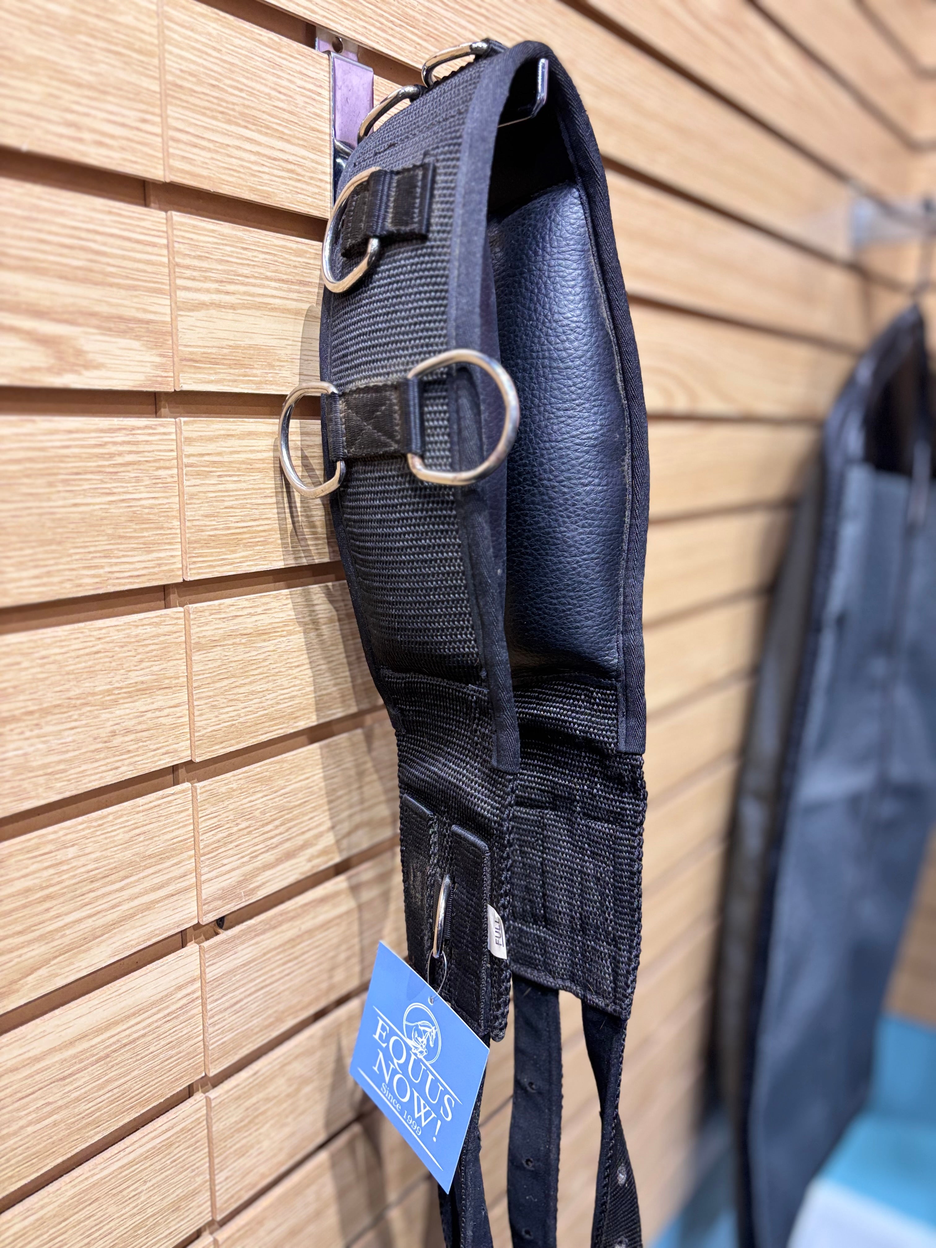 Used Full Black Surcingle