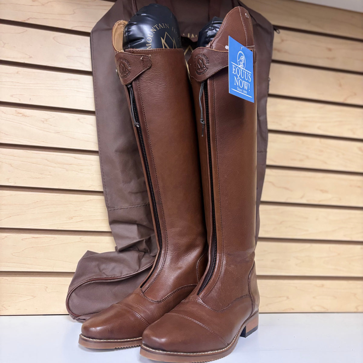 Used 40 Short/Regular Brown Mountain Horse Estelle Dress Boots