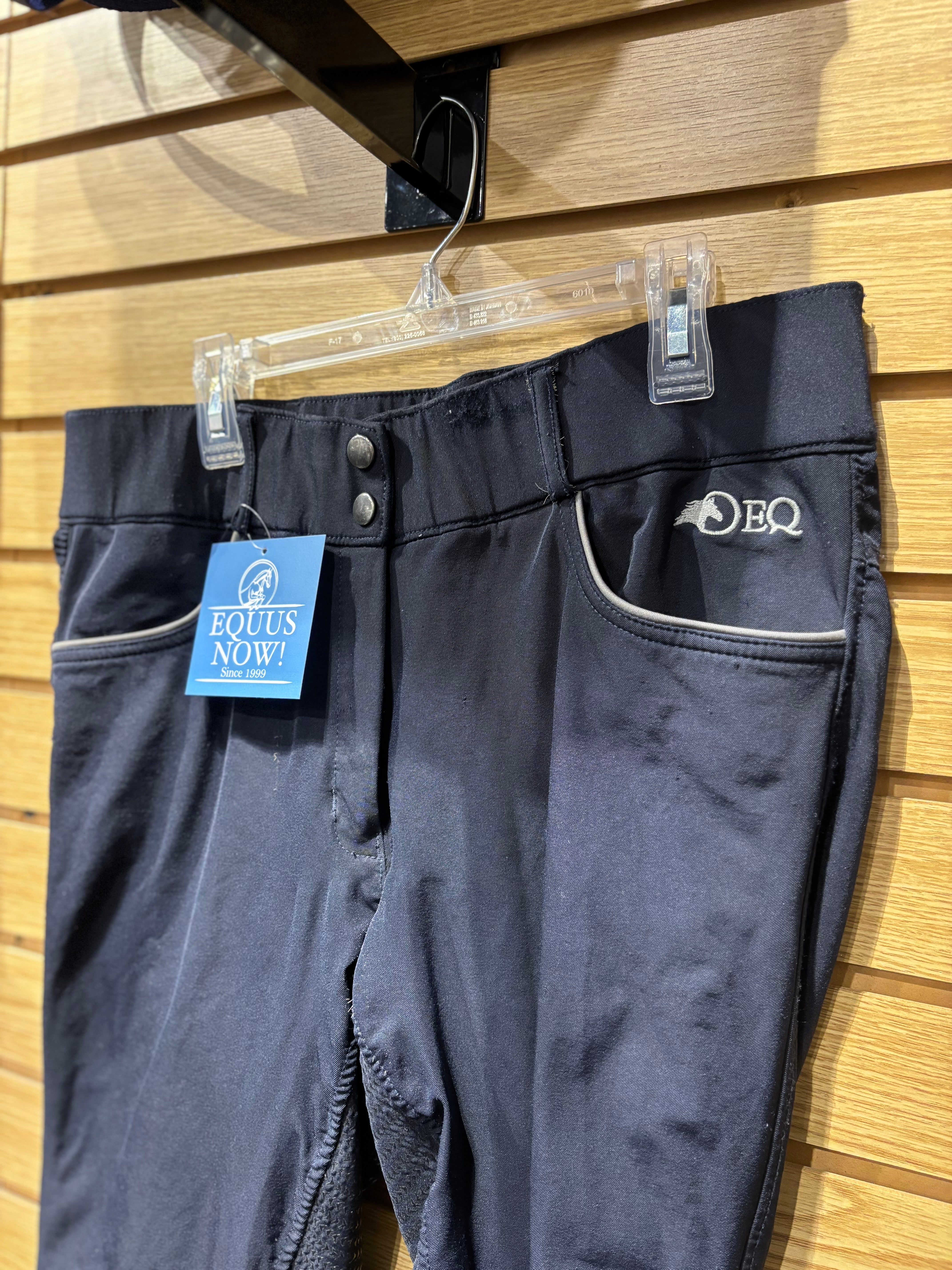 Used 30 Navy OEQ Breeches