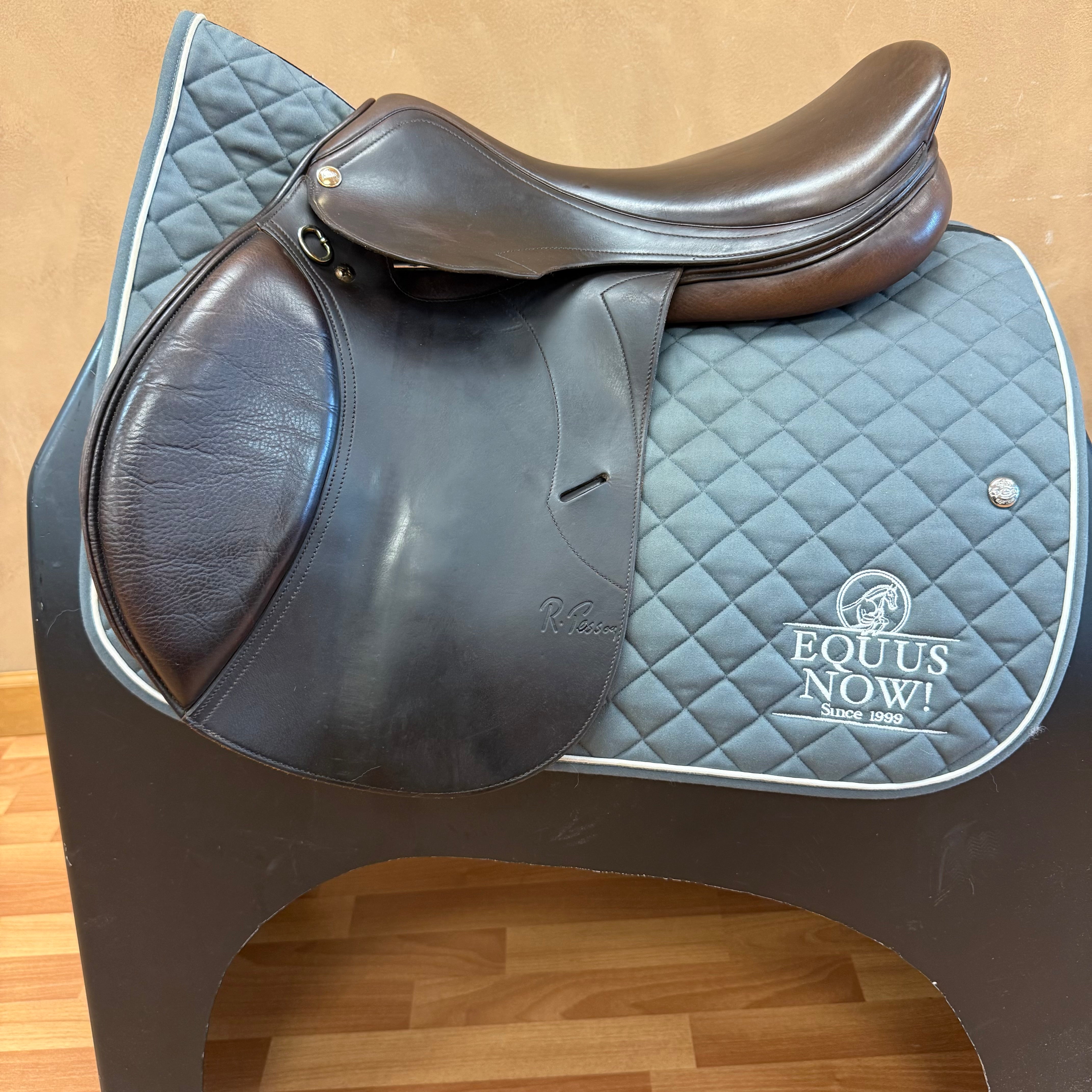 Used Pessoa Rodrigo Jump Saddle 17.5" Adjustable Tree