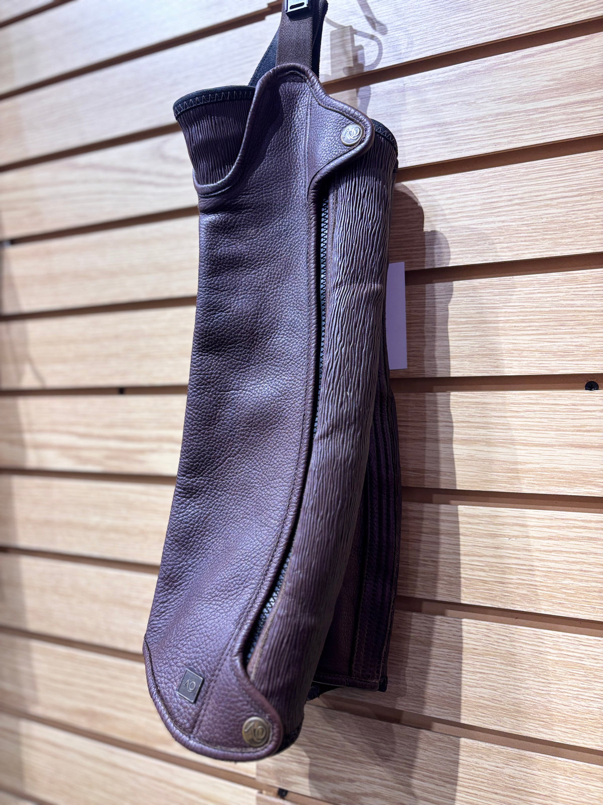 Used Height 16"/Calf 14" Brown Ovation Precision Fit Top Grain Chaps