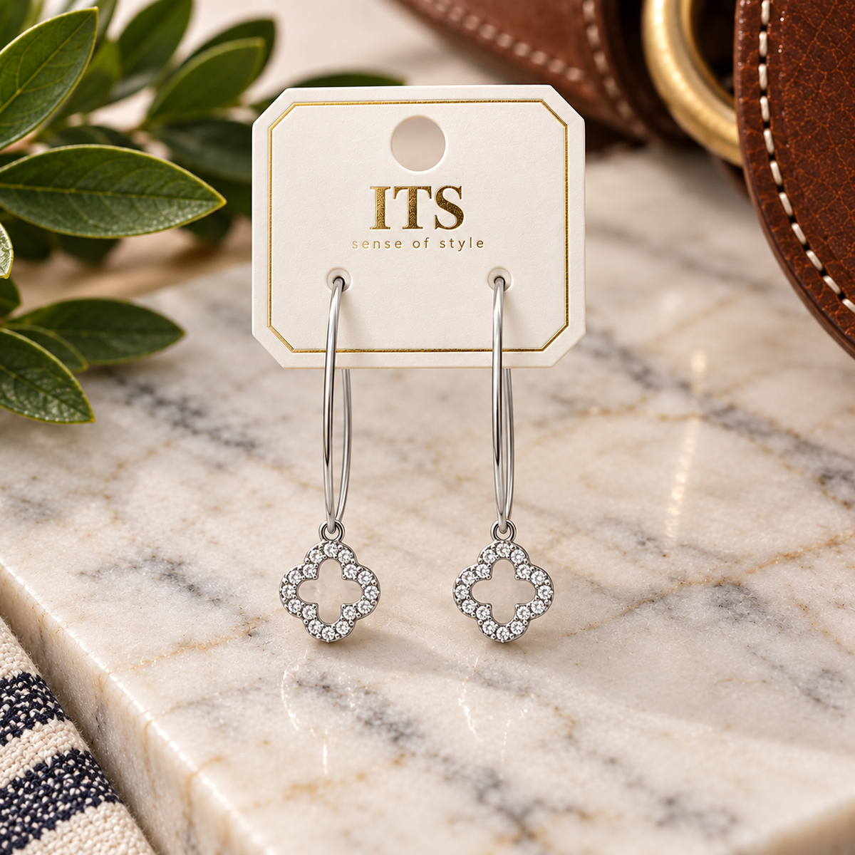 ITS Flower Dangle Earring