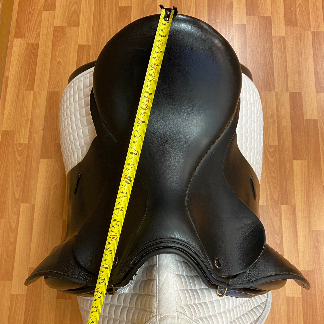 Used JRD Bella Dressage Saddle 17 Inch Wide Tree - sku to order - 5003828